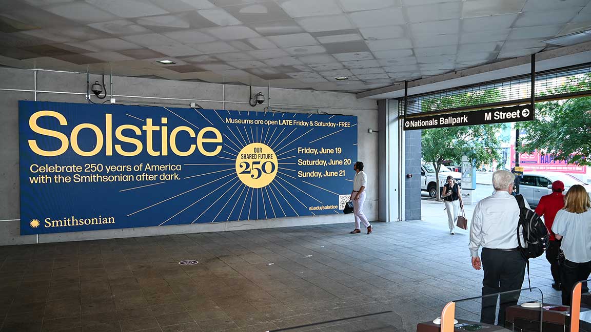 Smithsonian ad on Digital Spectacular in Washington, D.C. Metro station