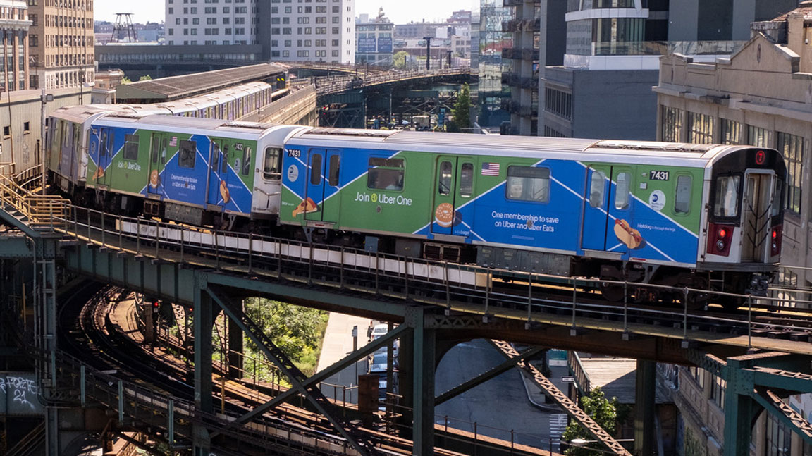 Agua Plus digital bulletin