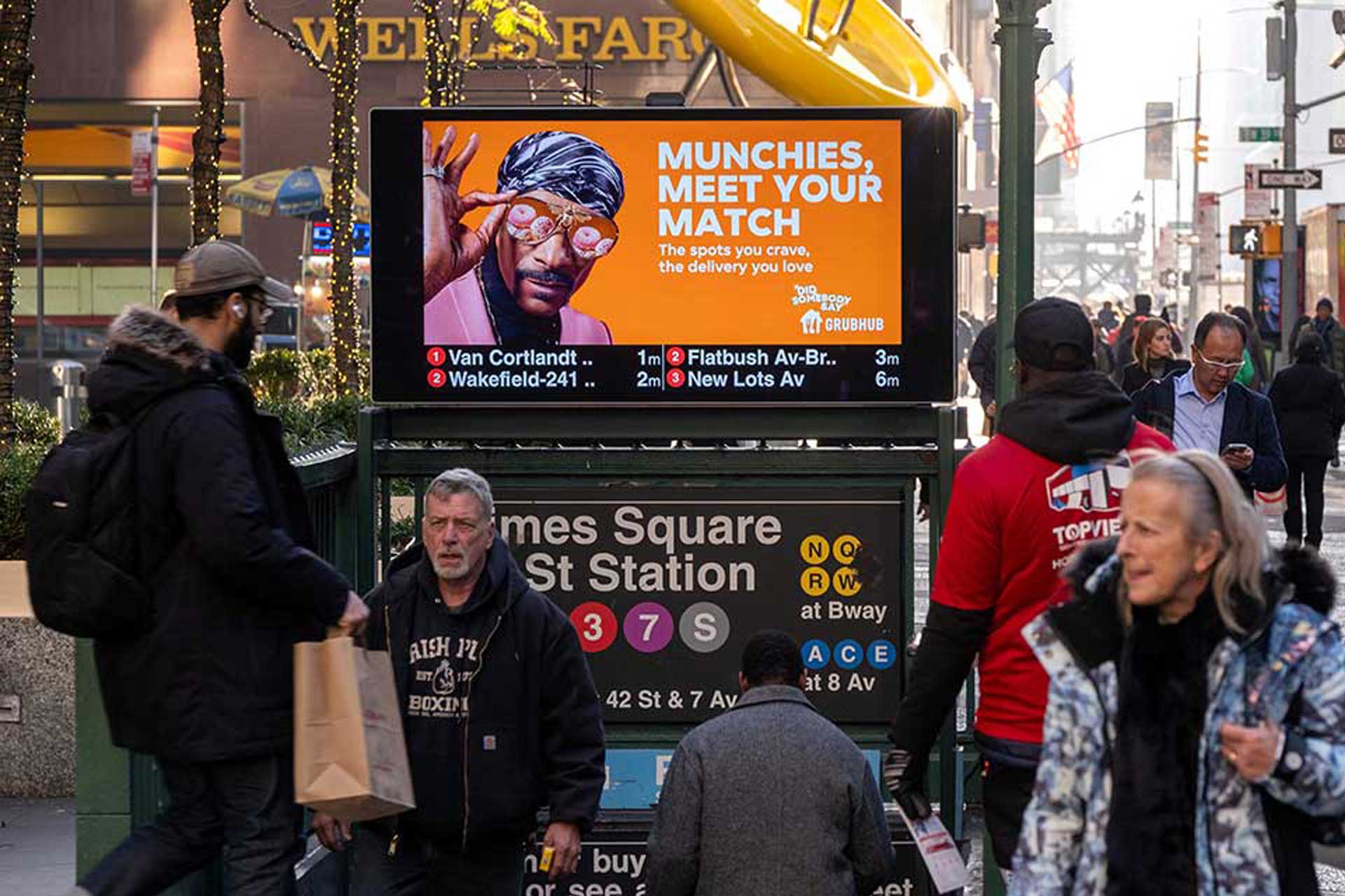Celebrities and Social Out of Home: The Synergy of Snoop Dogg