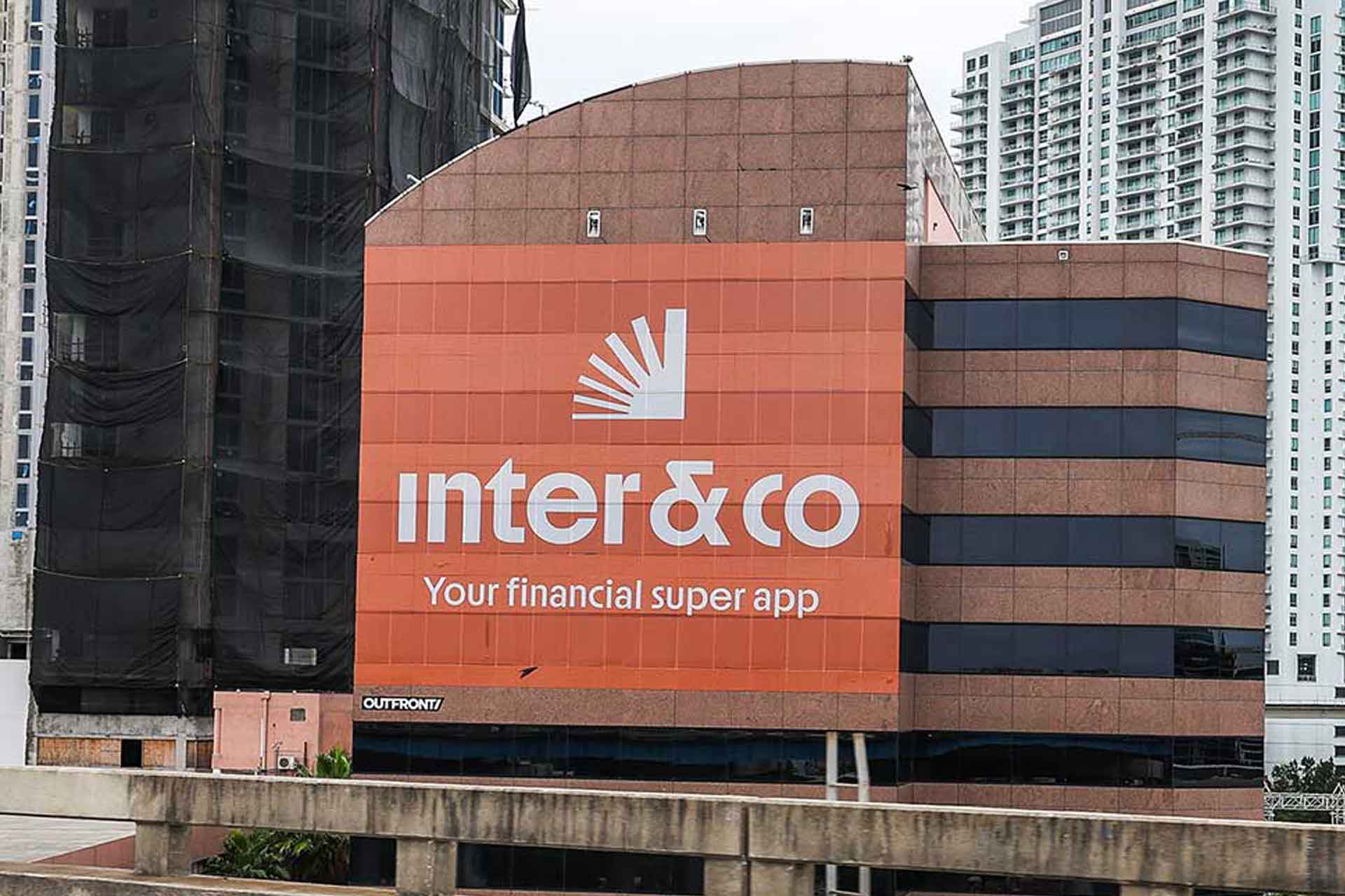 How Did This Finance App Grow Branded Search 10,000%? Out of Home.