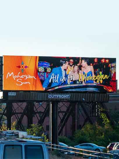 out of home digital billboard advertising mohegan sun sprigfield massachusetts