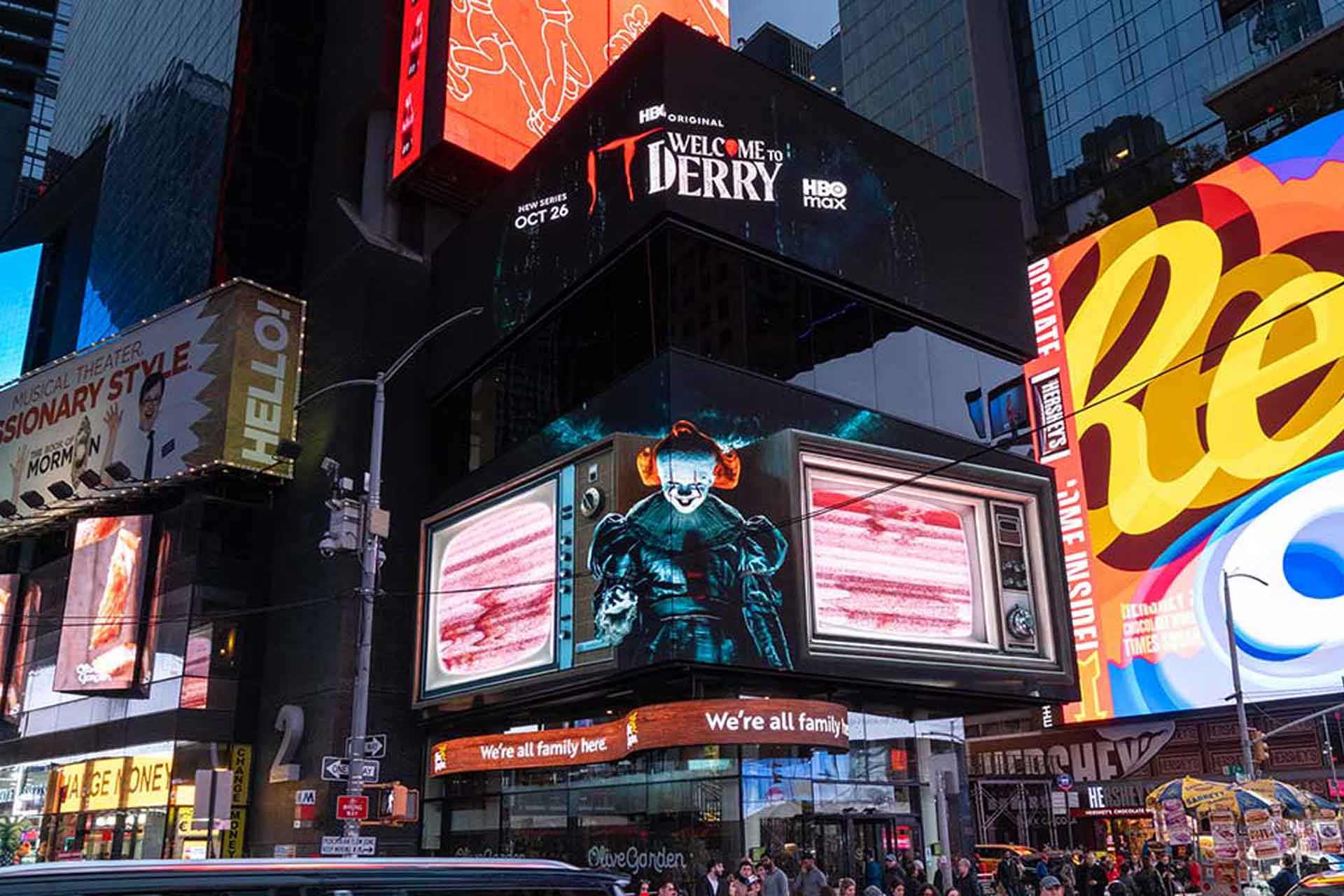 Send In the Clowns! HBO Summoned Pennywise IRL to Promote Welcome to Derry… Then He Got Away