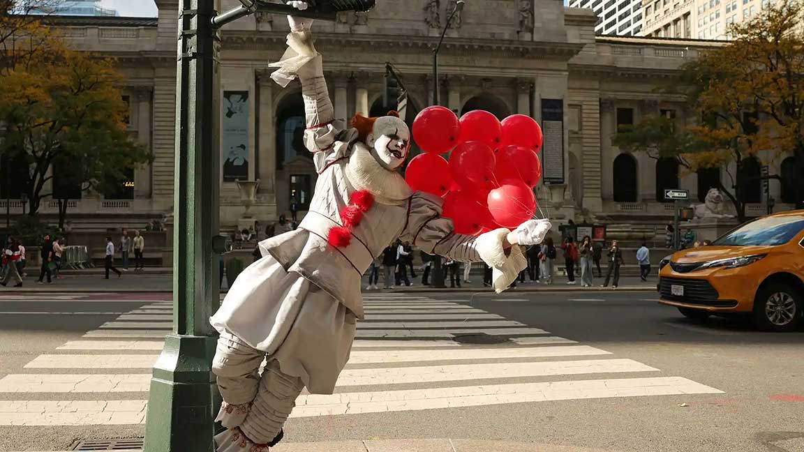Pennywise in New York City to promote HBO’s IT: Welcome to Derry