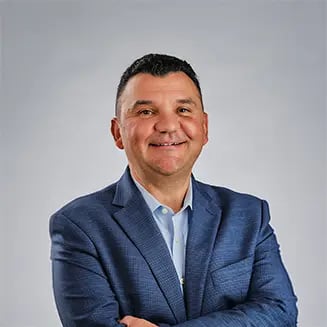 Headshot of Jesús Guerra