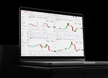 laptop with tastyfx platform