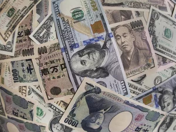USD/JPY makes new high above 138.00