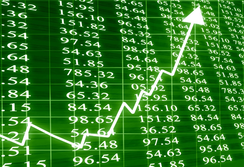 Green arrow over array of prices
