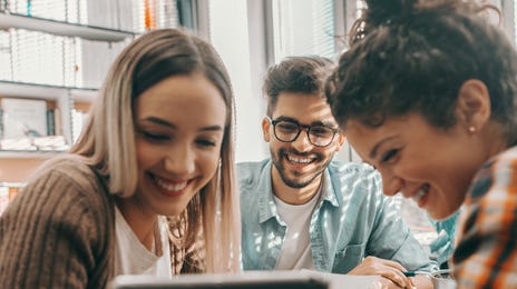 Student learning a new language in a semi-private class with Berlitz Algeria