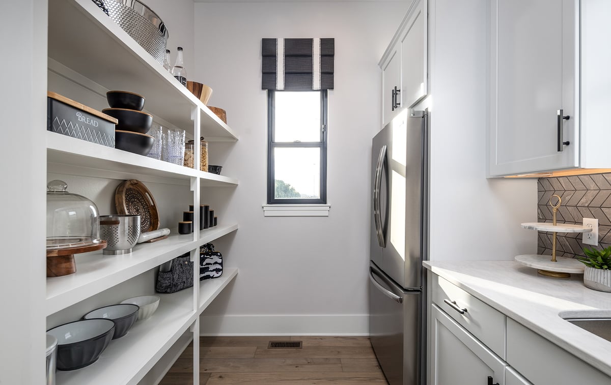 7_Bowling-Green_Windsor-Modern-Farmhouse.jpg