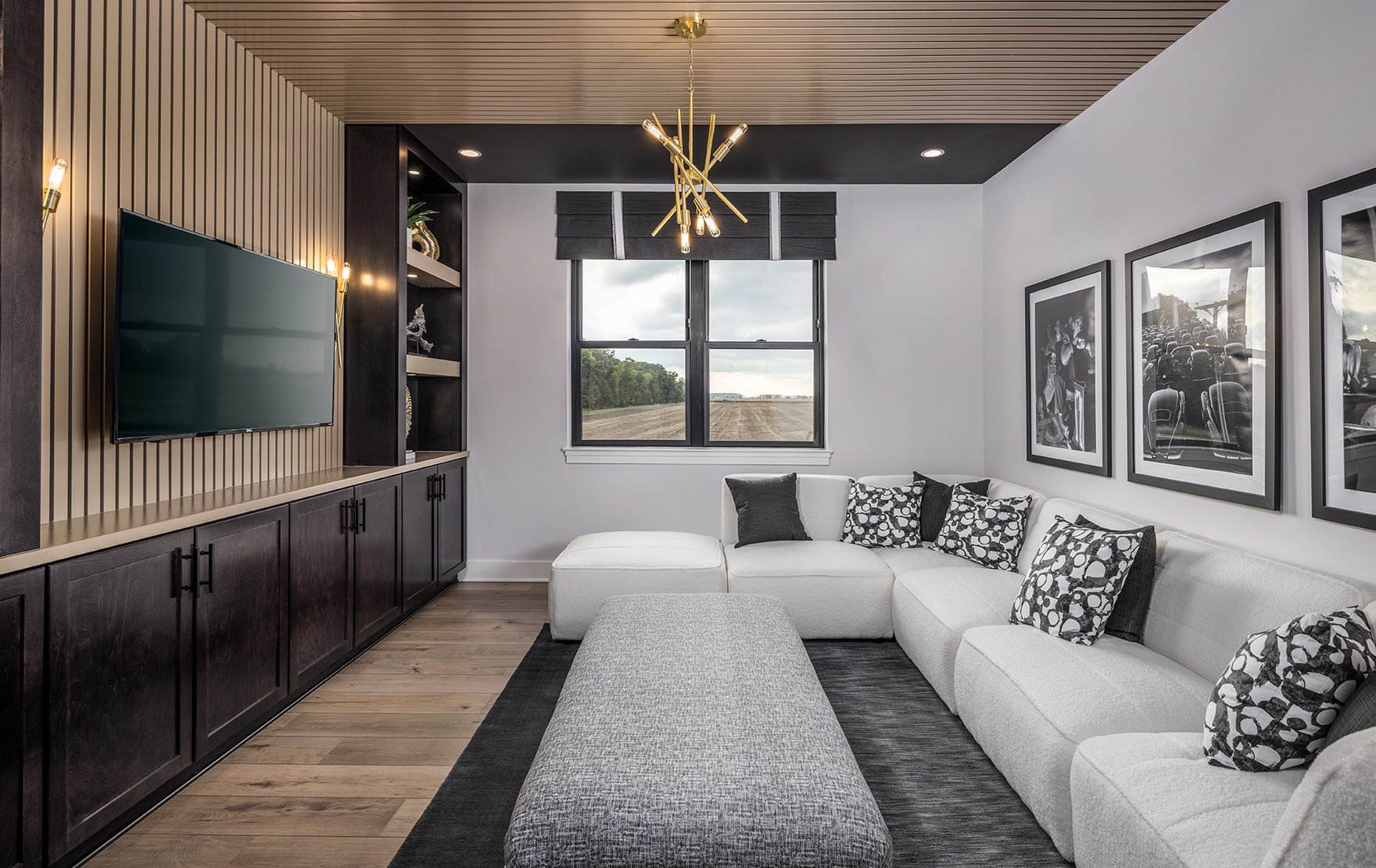 9_Bowling-Green_Windsor-Modern-Farmhouse.jpg