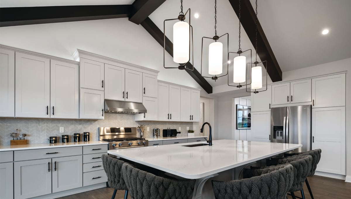 6_Belmont_BeverlyII_Kitchen.jpg