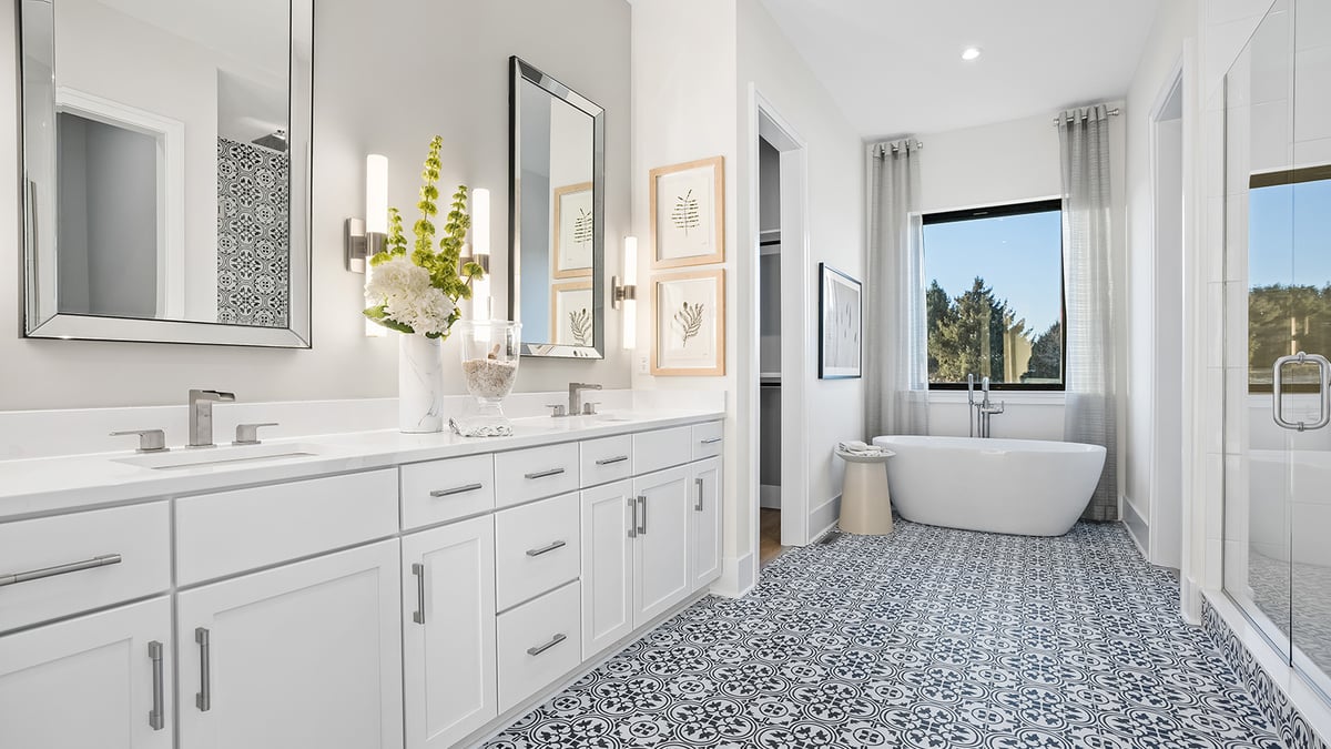 Owners-Bath-1-Ravenna-Charleston-II.jpg