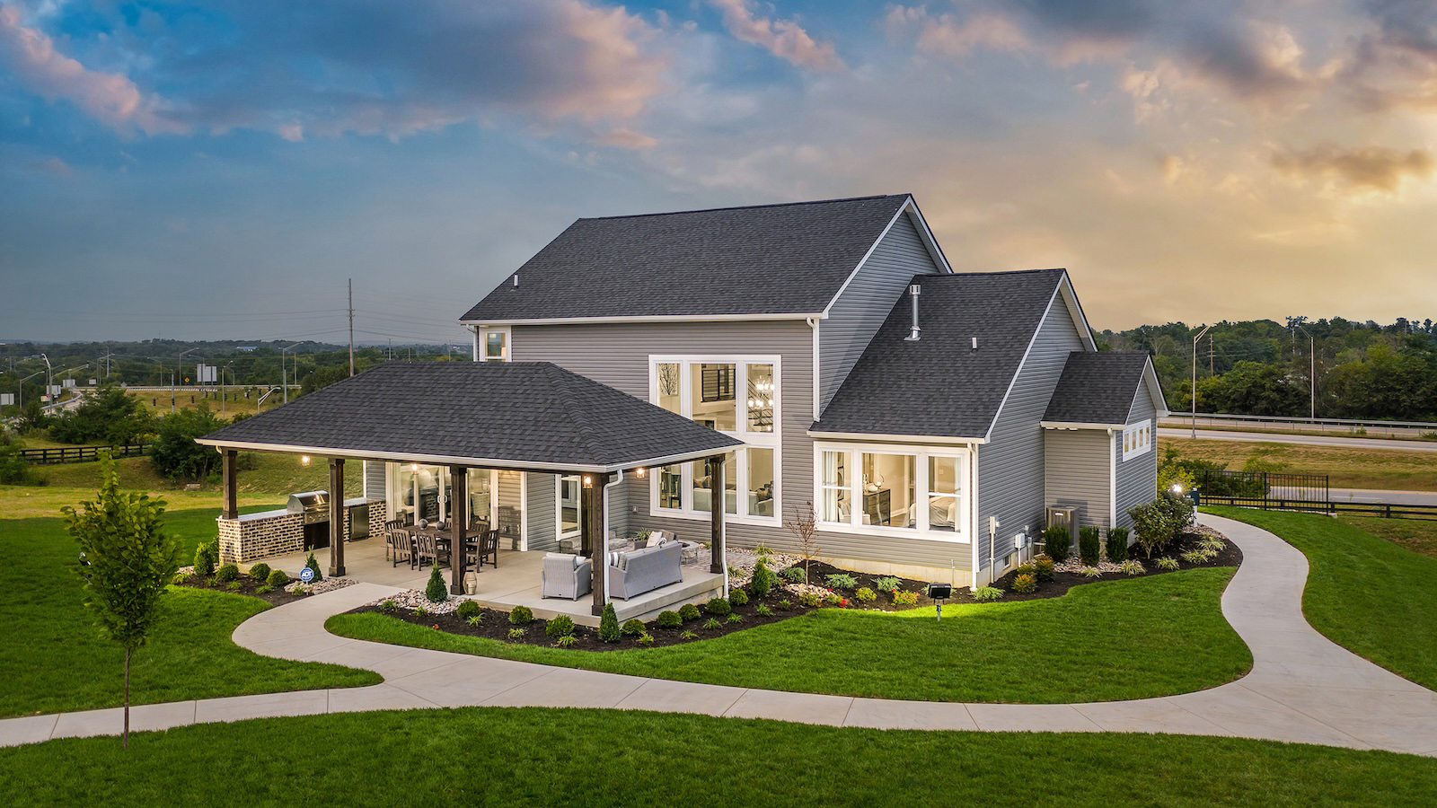 OutdoorLiving_2-Olivia-Louisville copy.jpg