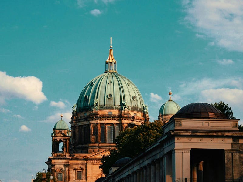 Un edificio antiguo en Berlín.