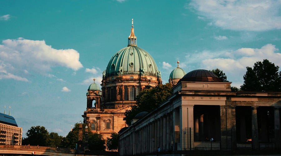 Un edificio antiguo en Berlín.