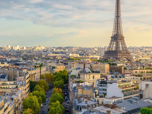 Imagen de la capital de Francia, París, donde se puede aprender francés intensivo.
