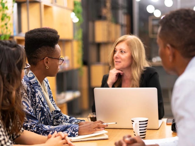 Capacitación en comunicación empresarial y laboral