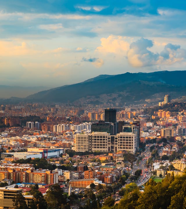 Centro_de_idiomas_en_Cedritos_Bogota.jpg