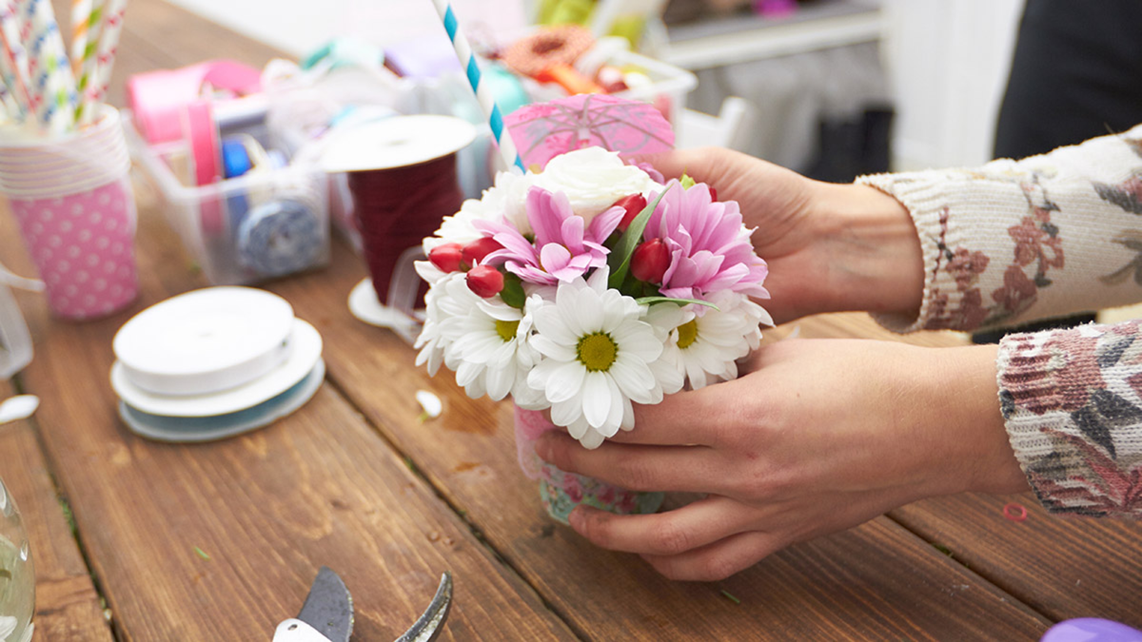 valentines day party for adults flower arranging