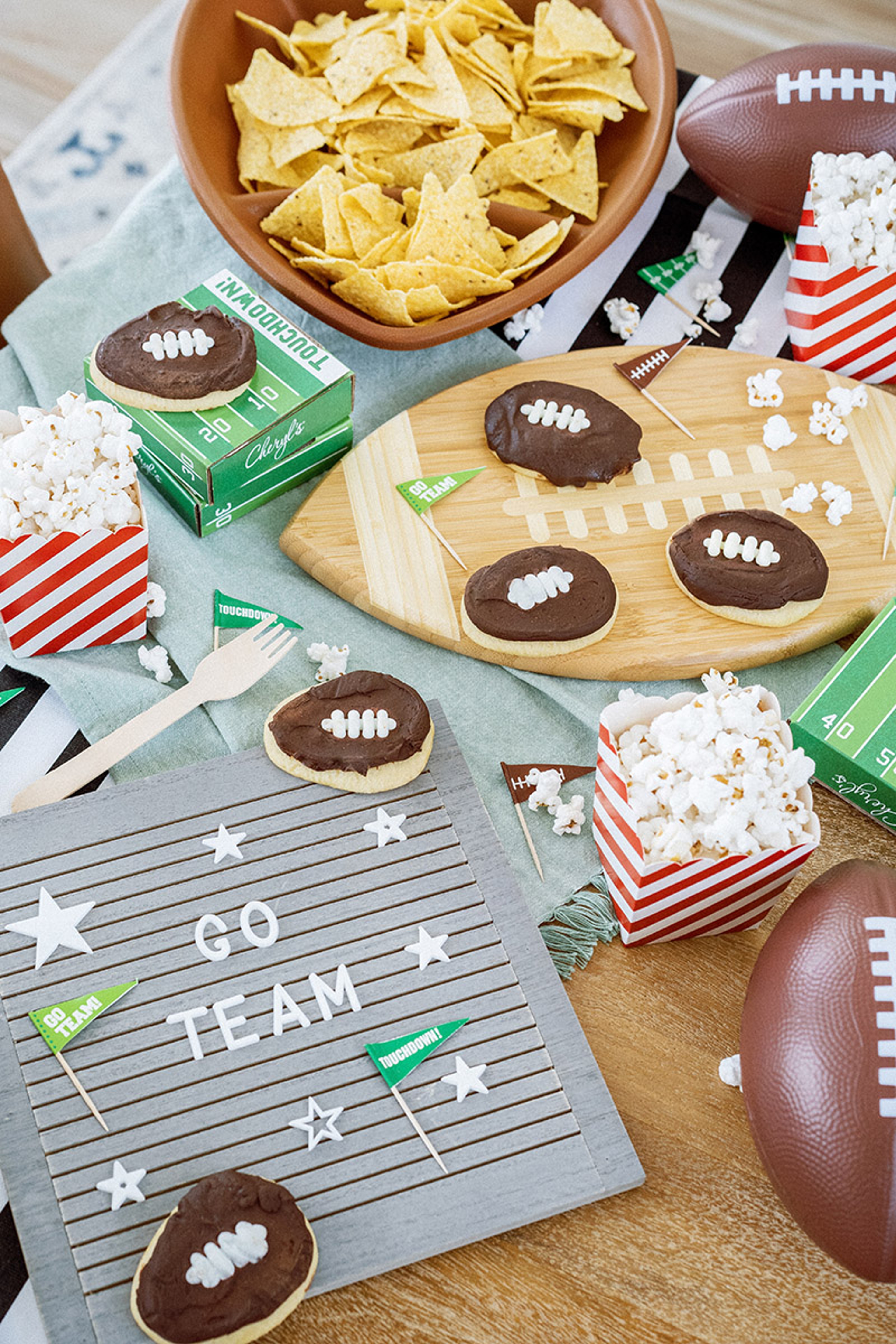 tailgate with cookies