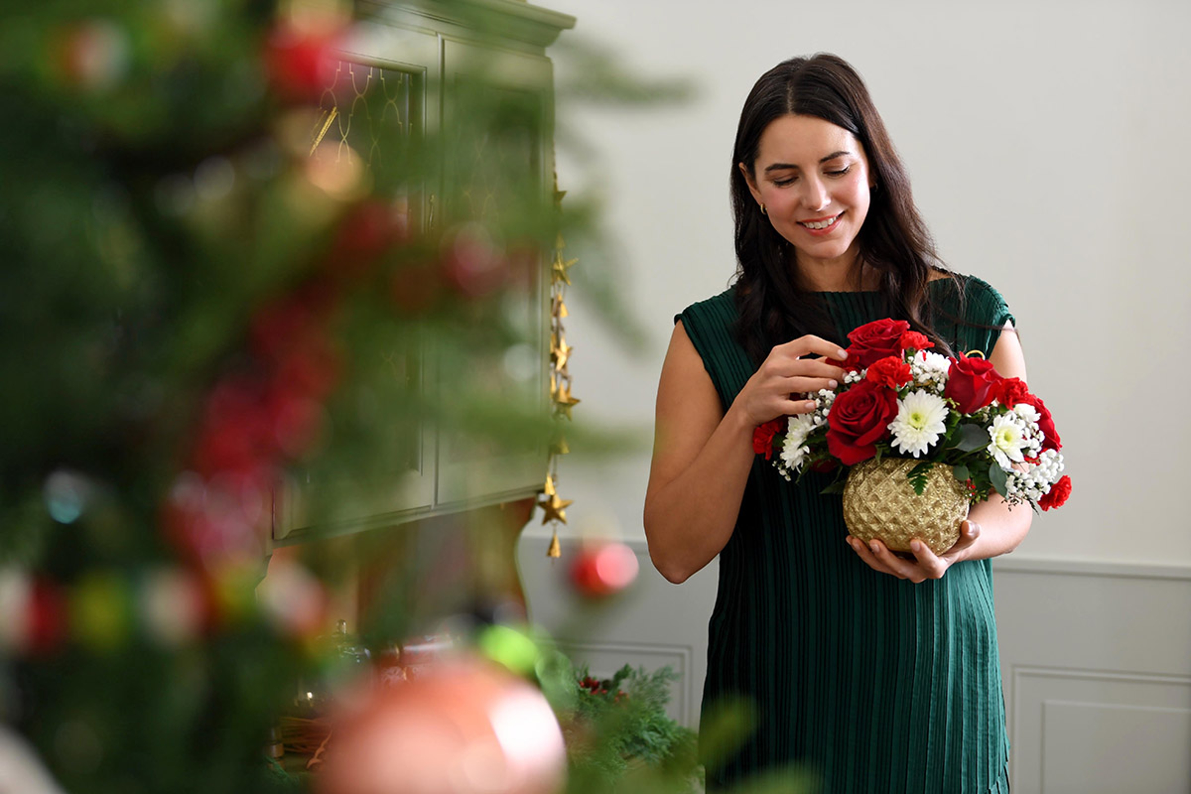 home smell like christmas flowers