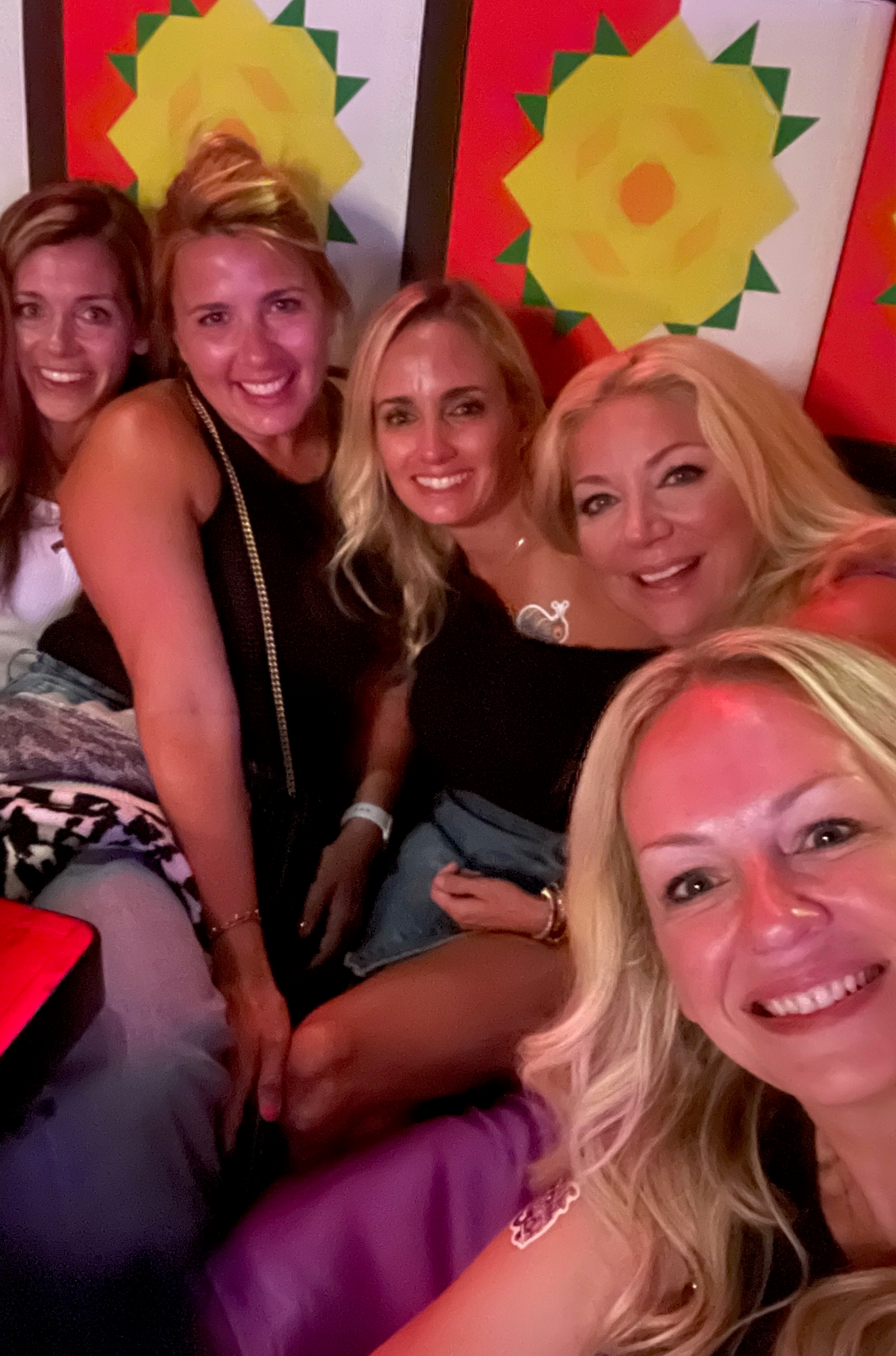 amazing moms dinner club group shot