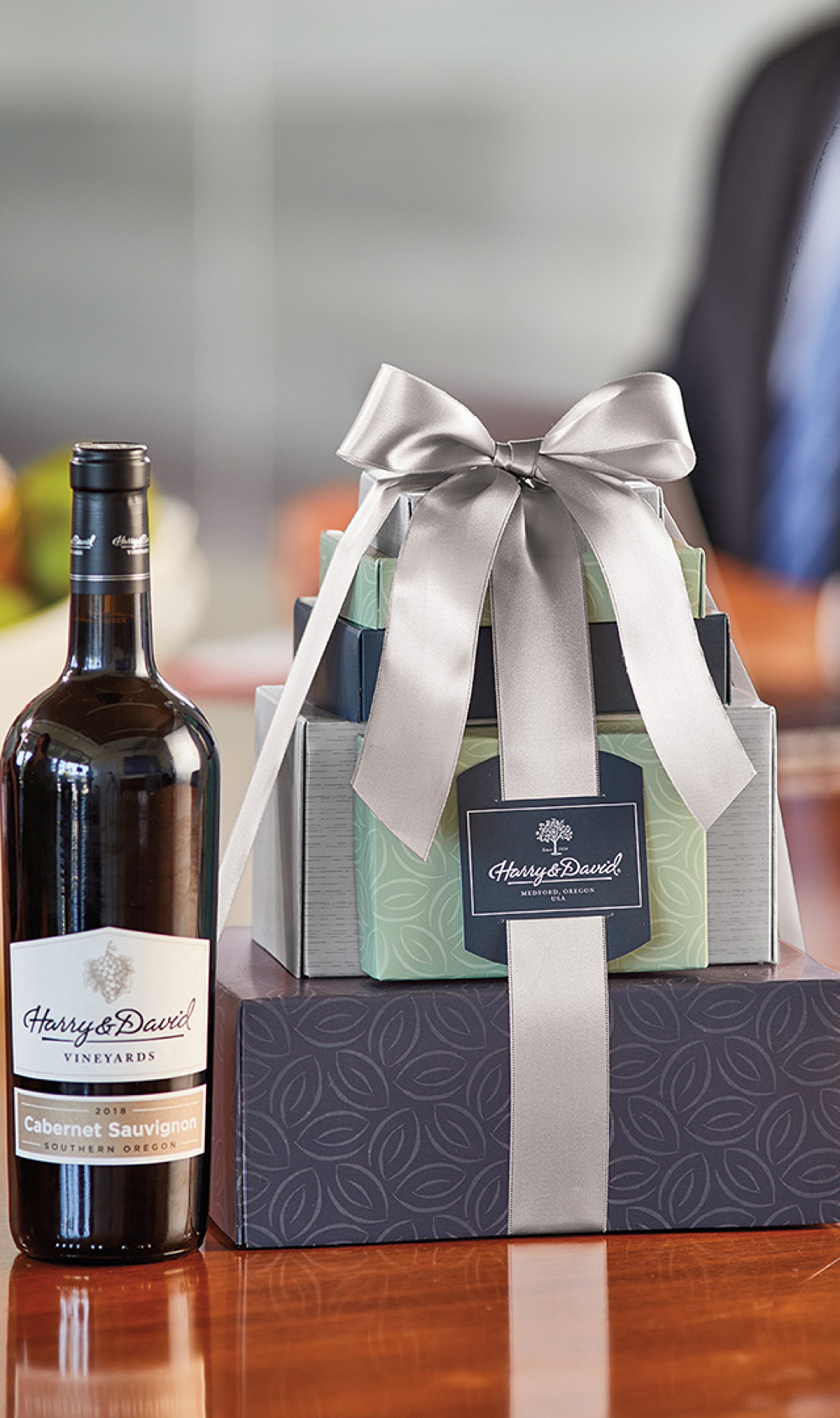 customer appreciation image wine gift