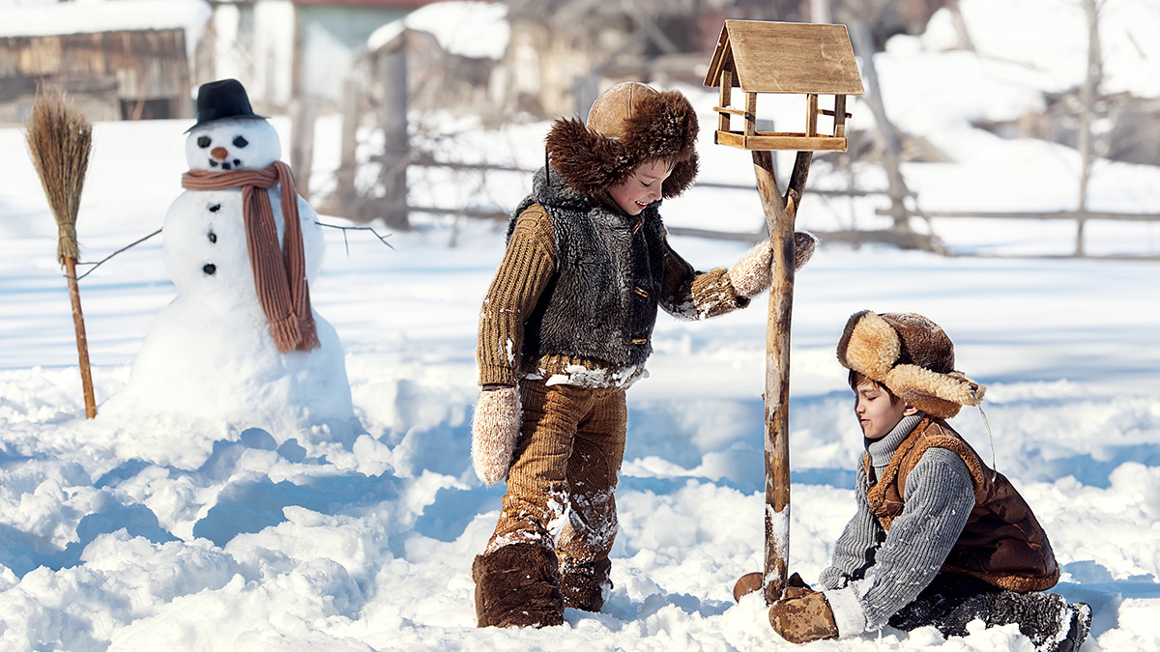 Children mounted bird feeder