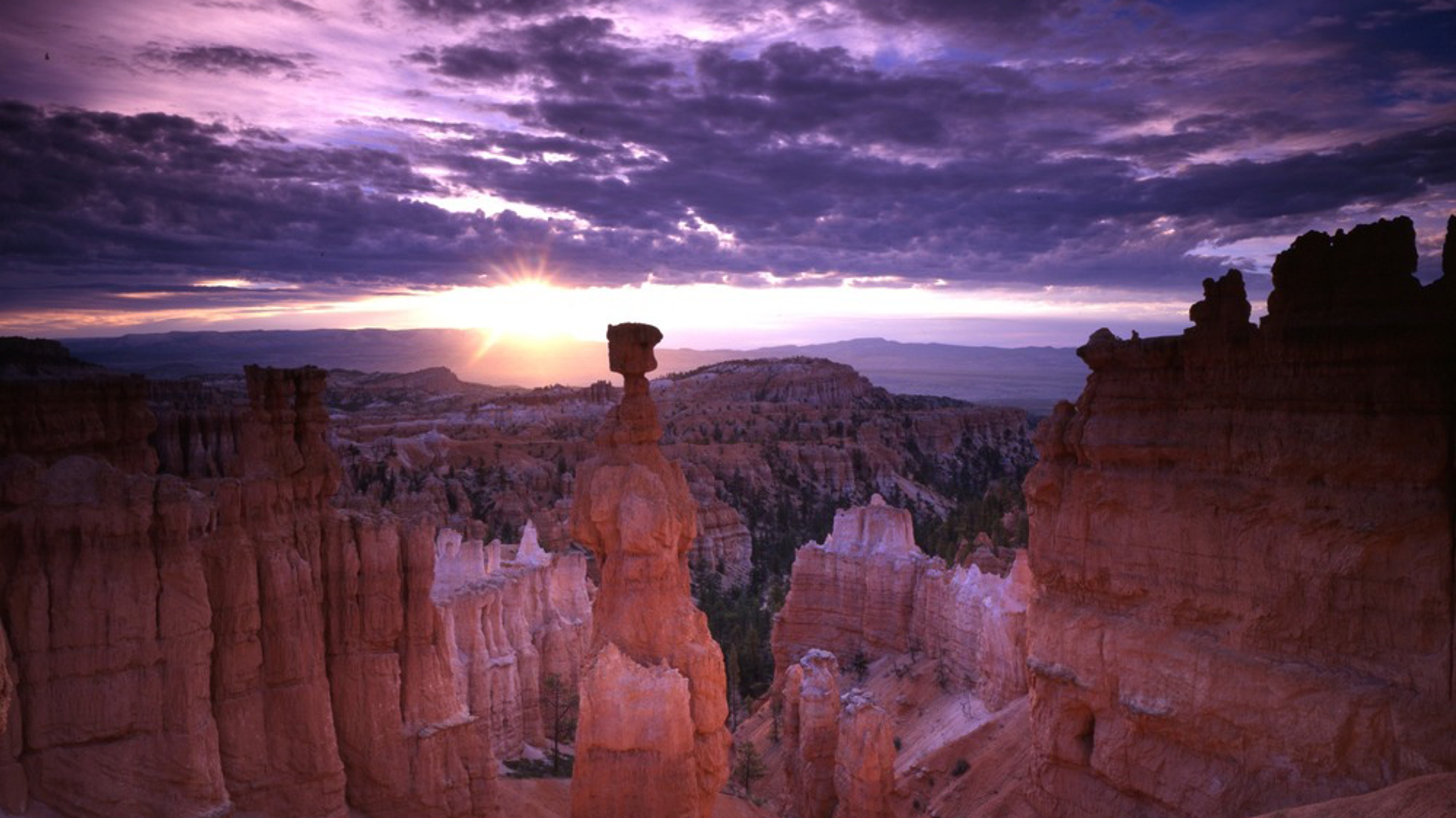 Best hikes in the US with Thor's Hammer at sunrise.