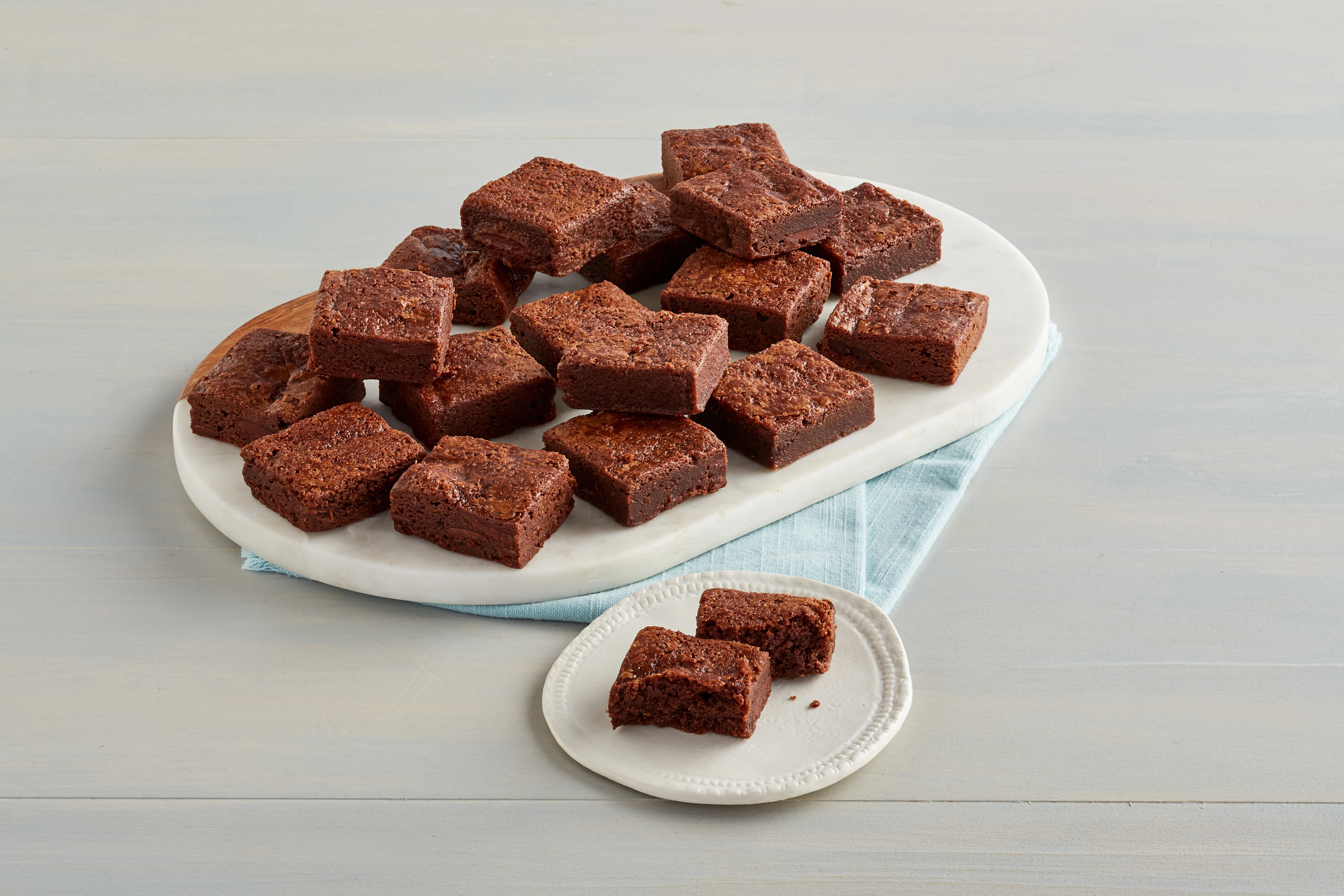 What Are Brownies? Cake or Cookies? | The Table by Harry & David What Are Brownies? Cake or Cookies? | The Table by Harry & David