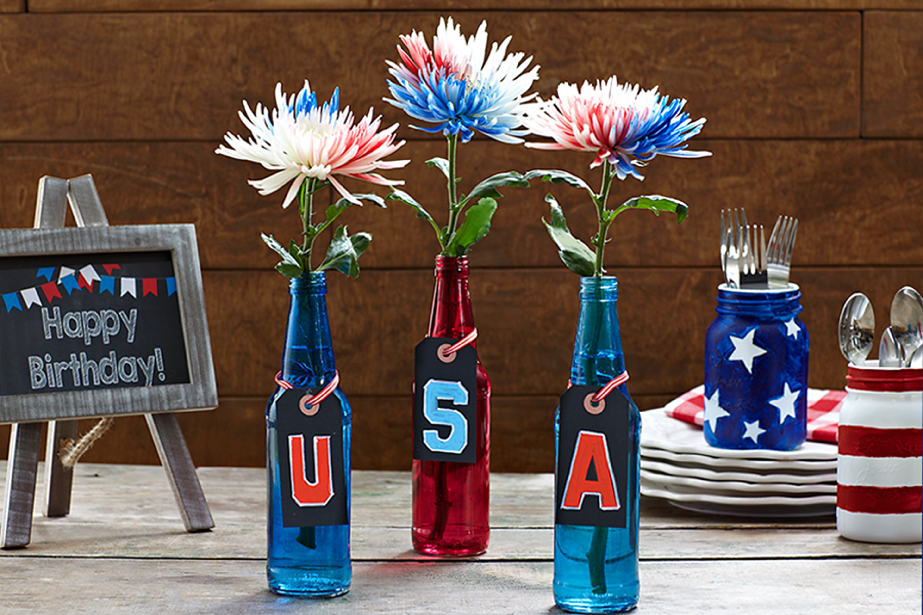 Article Cards Featured Image july fourth flower vase bottles