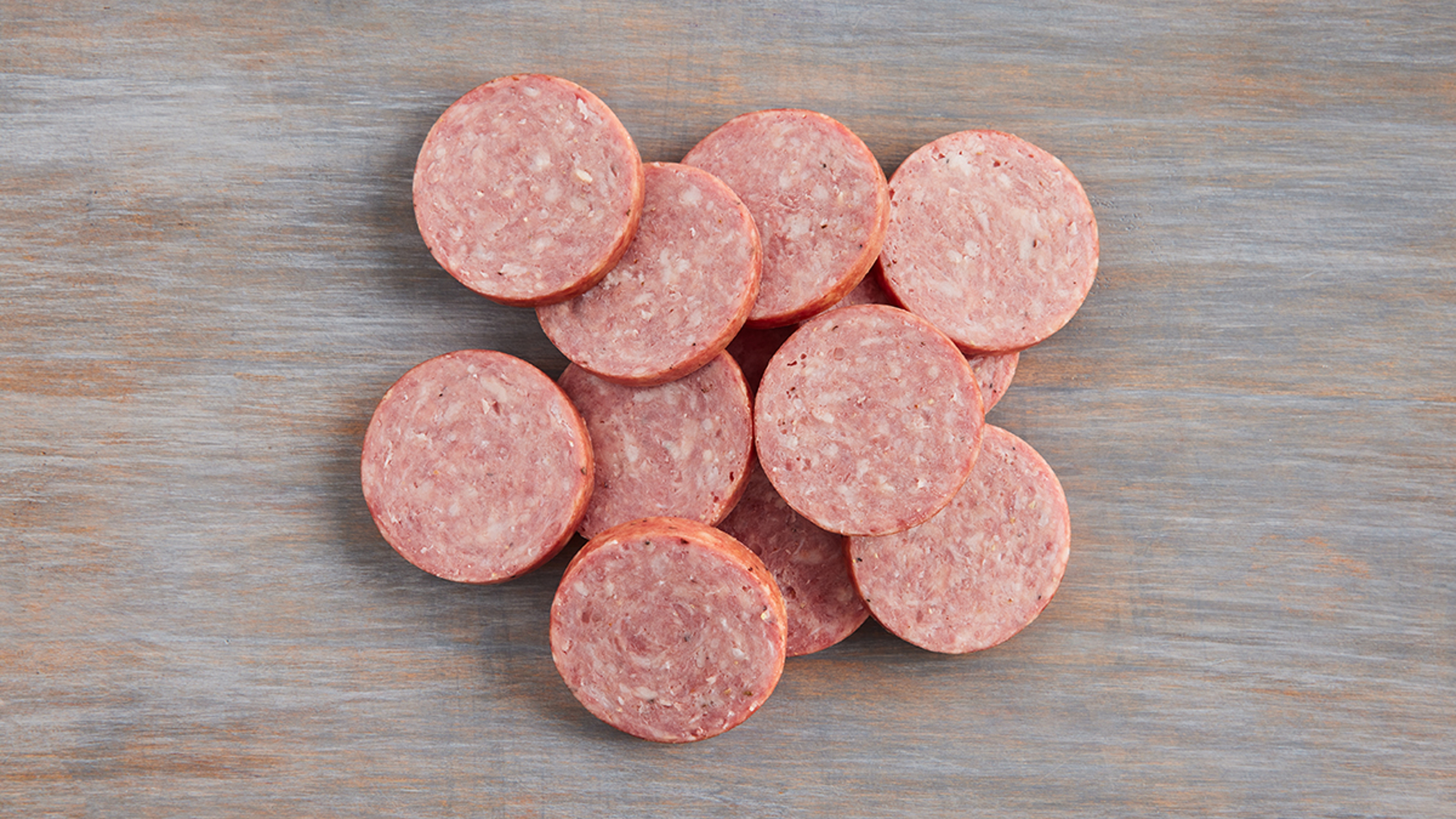 Article Cards Featured Image summer sausage sliced