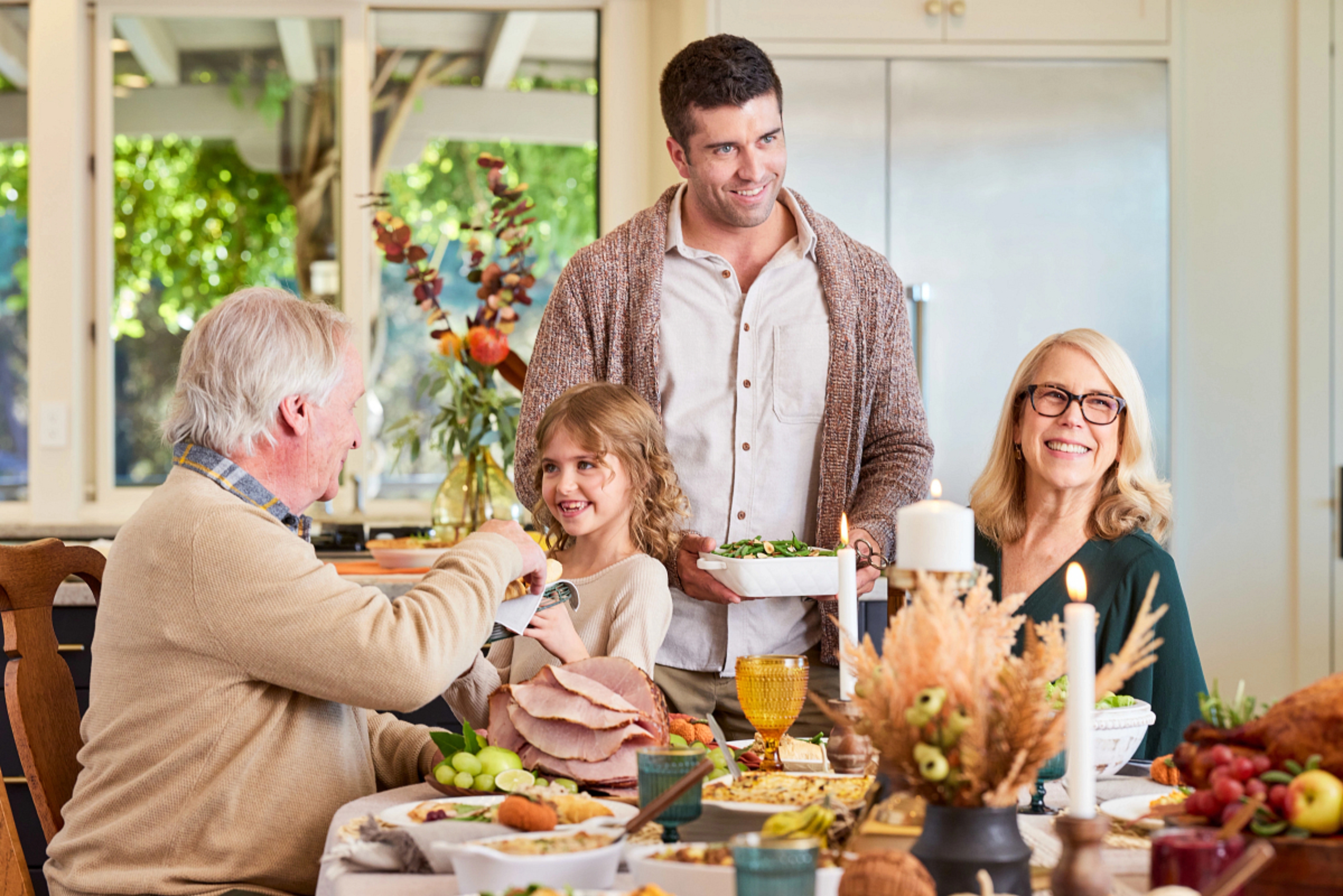 Article Cards Featured Image thanksgiving dinner hero