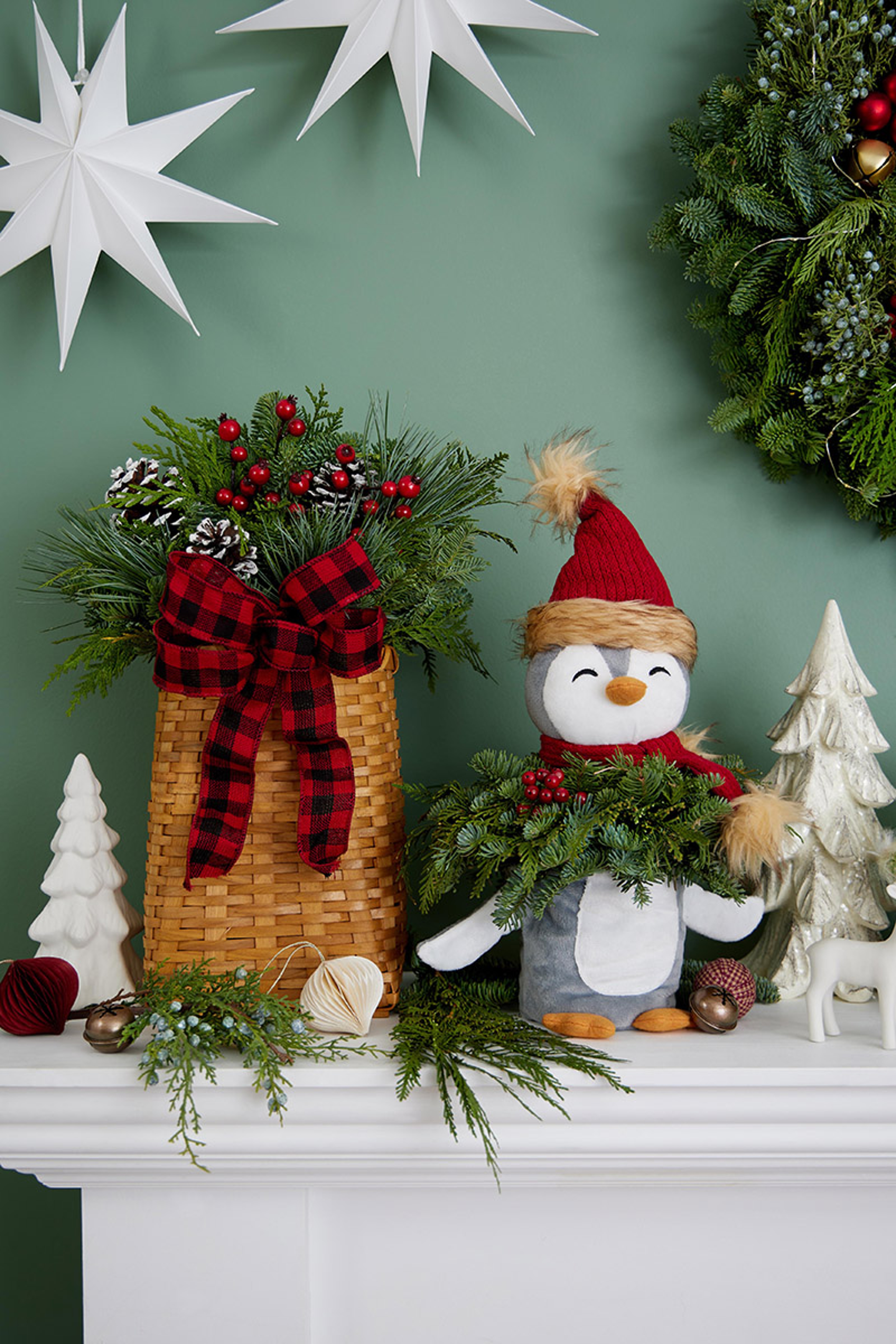 holiday decorator traditionalist