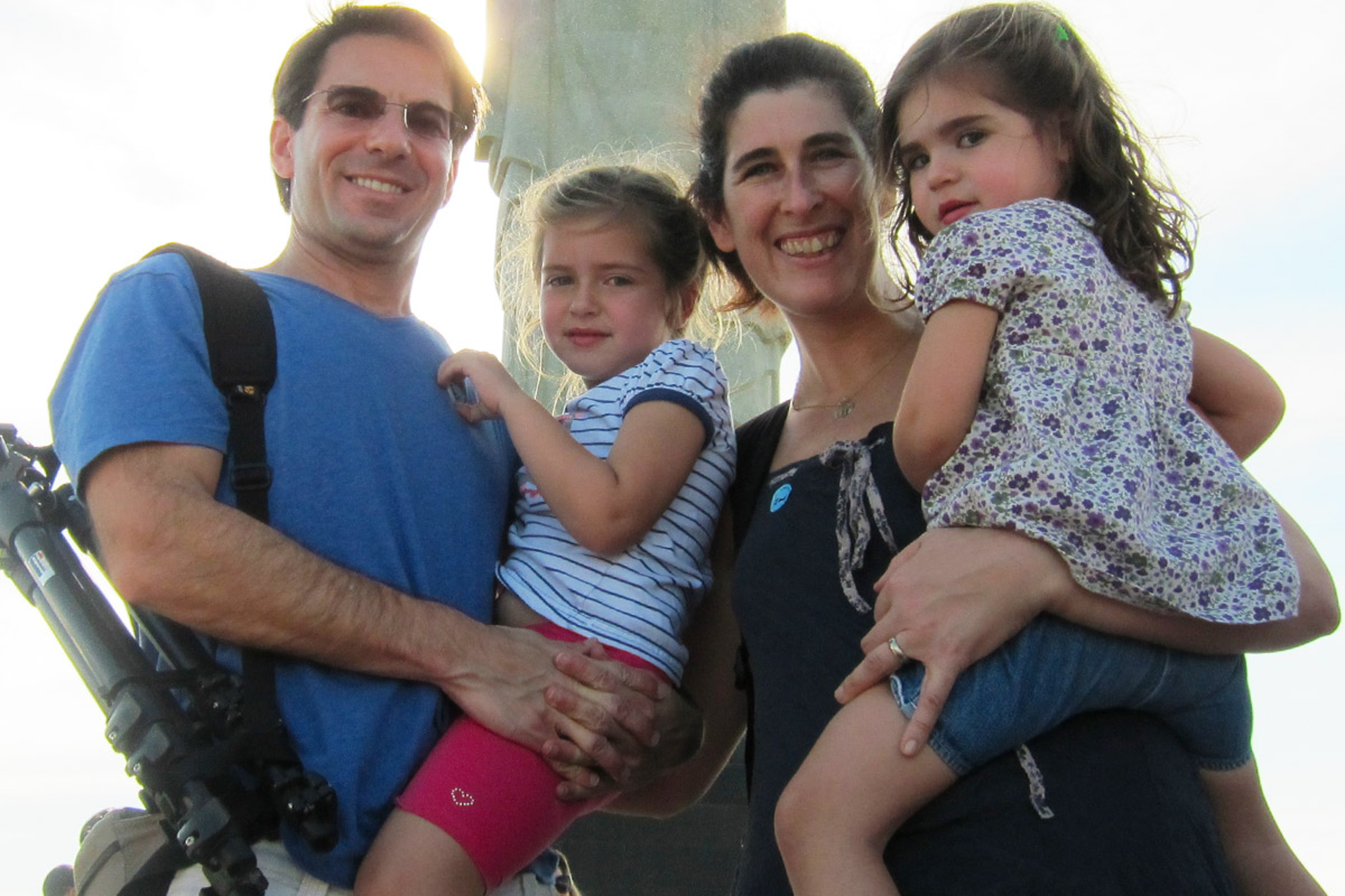 Article Cards Featured Image Heather Campbell and Family Cropped