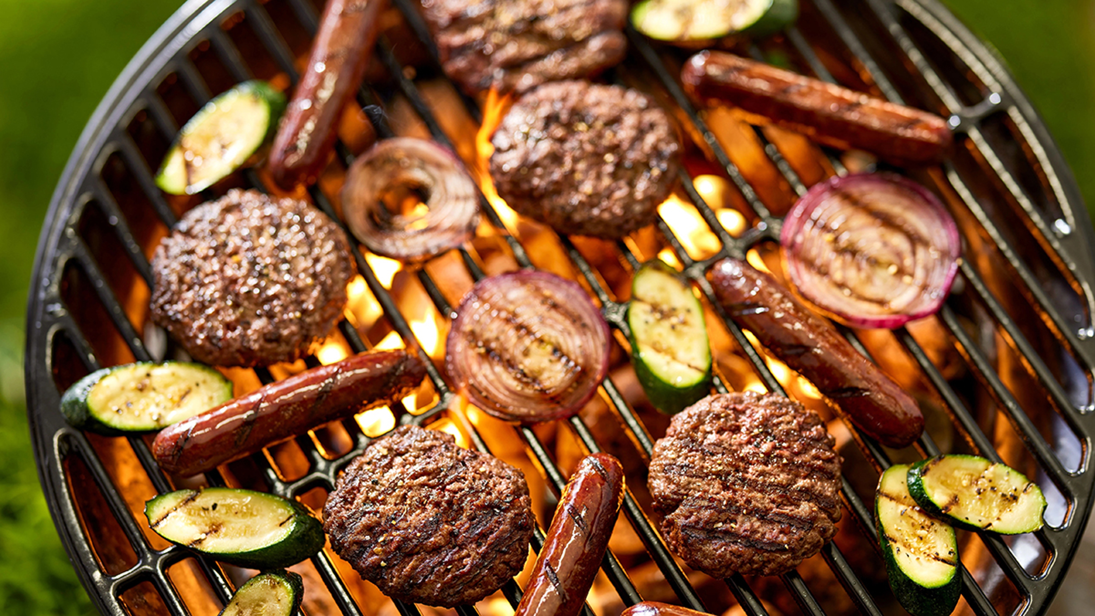 Article Cards Featured Image grill burgers hero