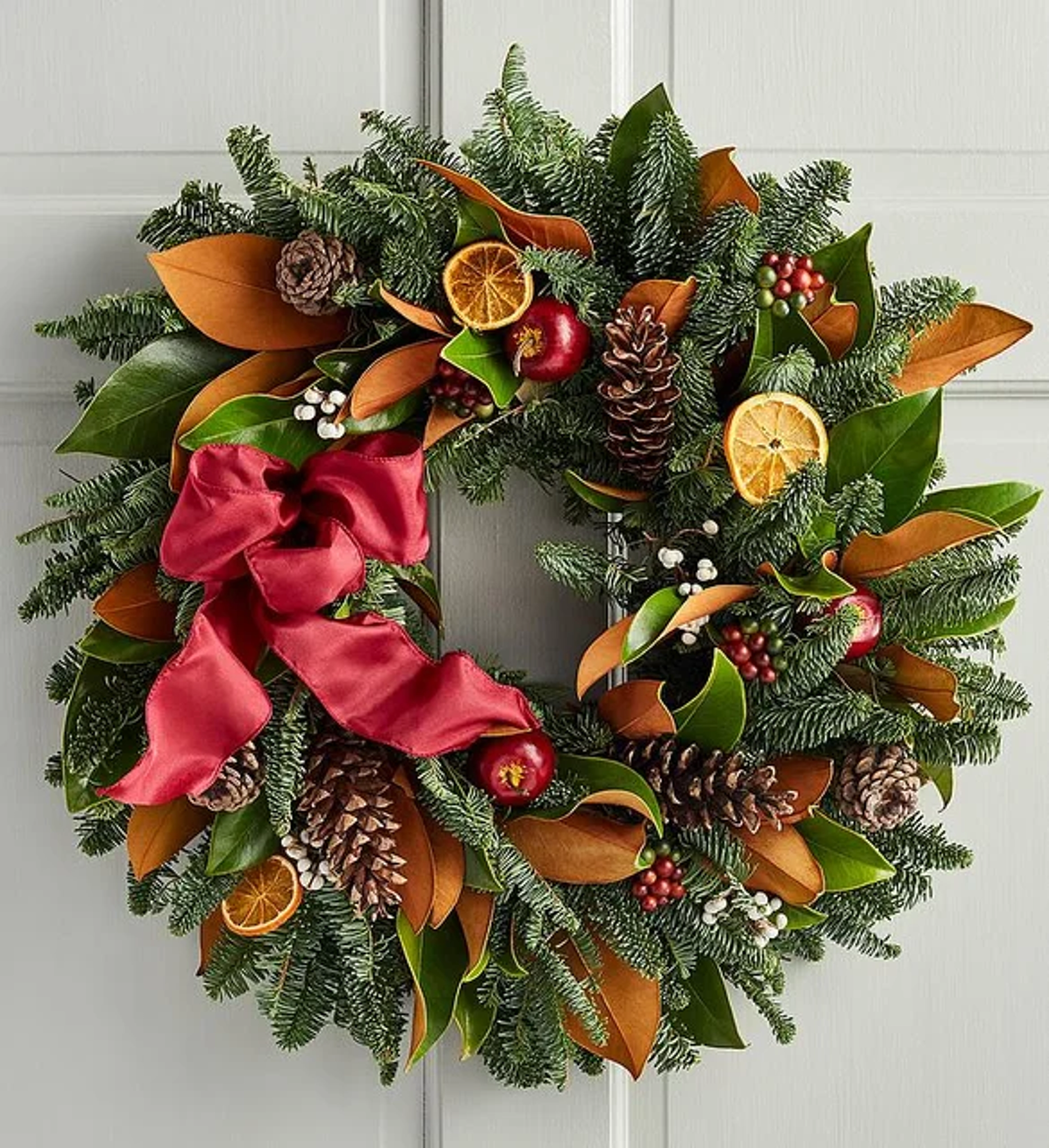 trending christmas flowers and wreaths Magnolia Wreath