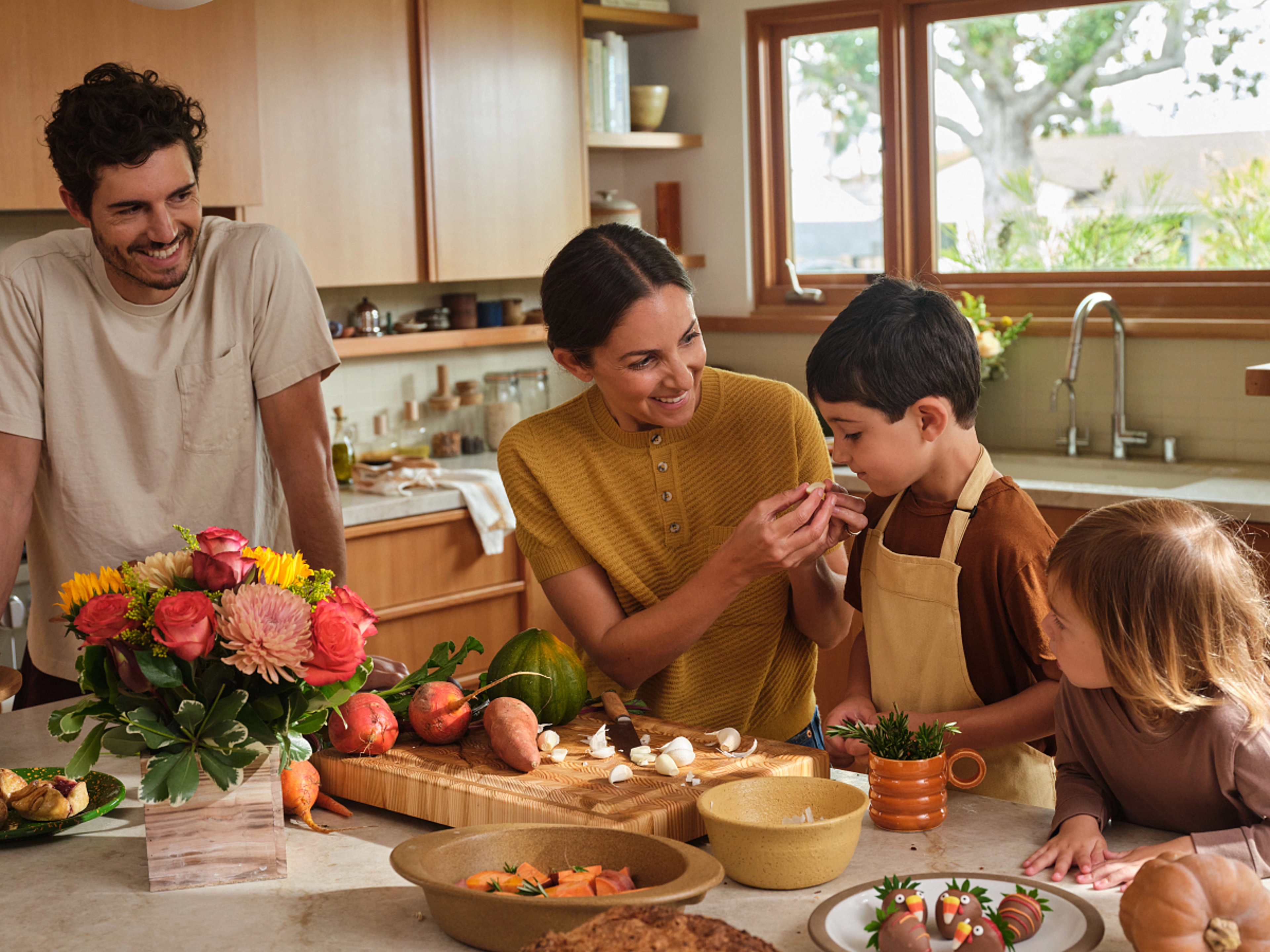 Mom cooking with her family for Thanksgiving.