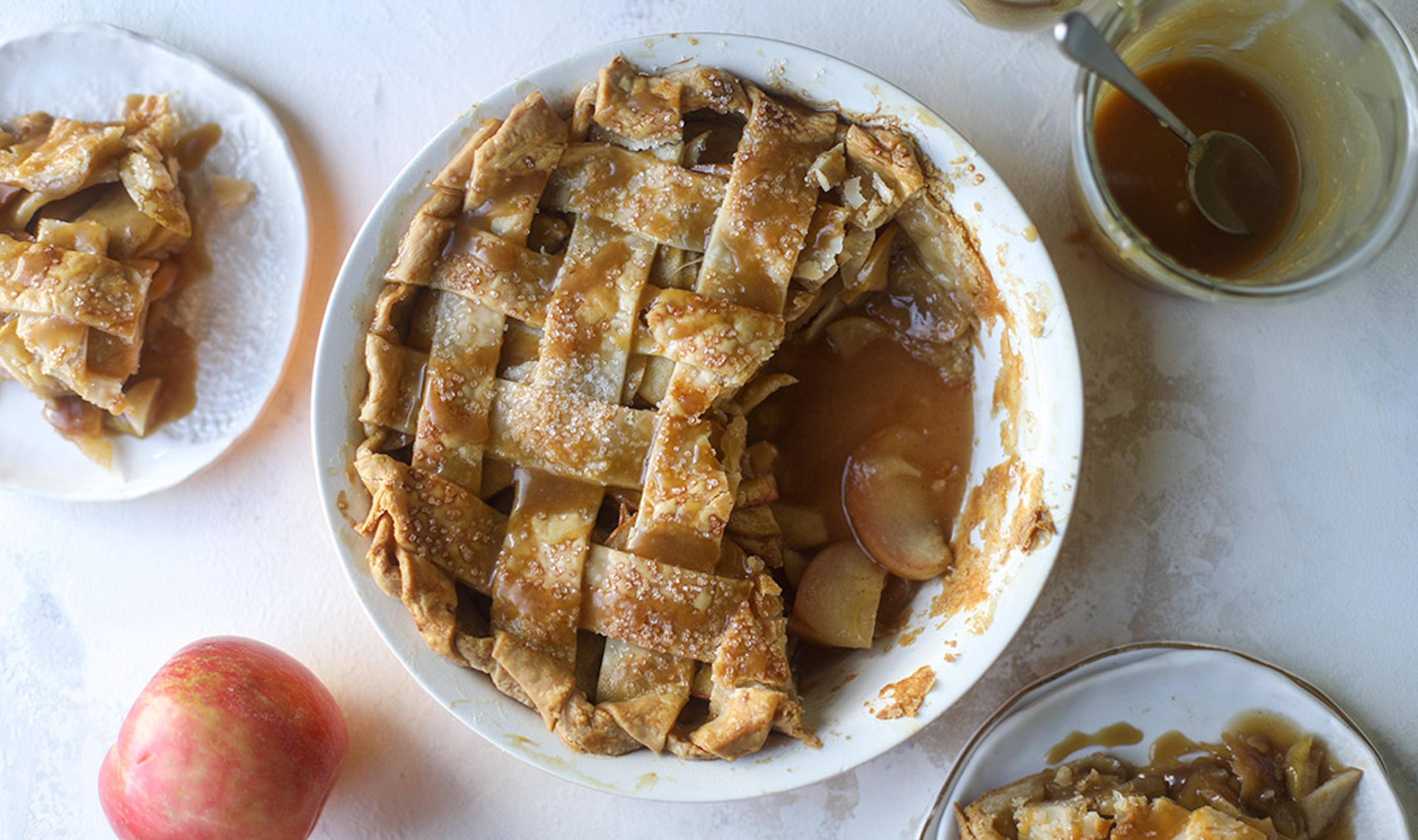 Article Cards Featured Image caramel apple pie recipe