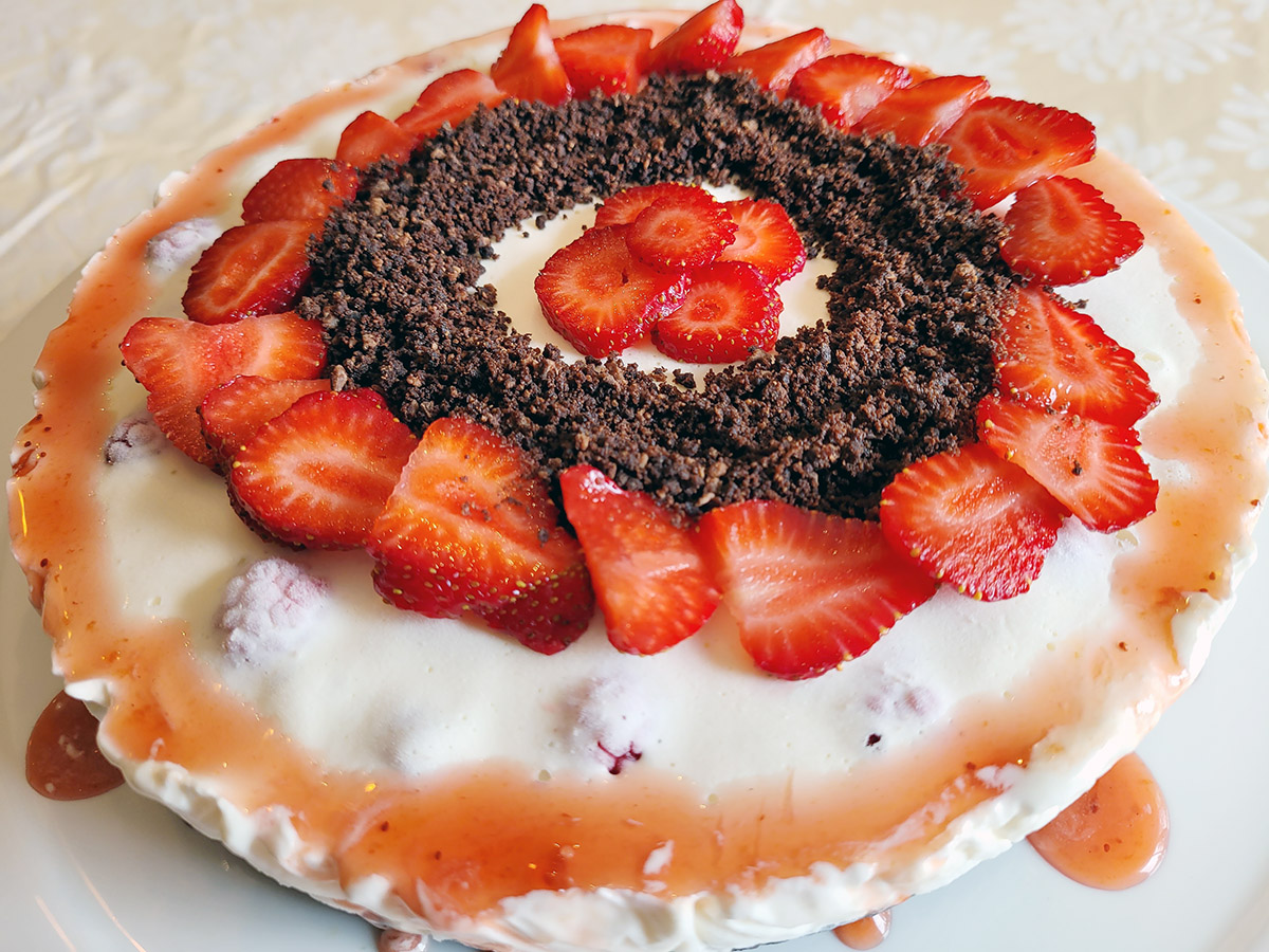 Beat the Heat With This Cool Icebox Cookie Cake | Cheryl's Cookies