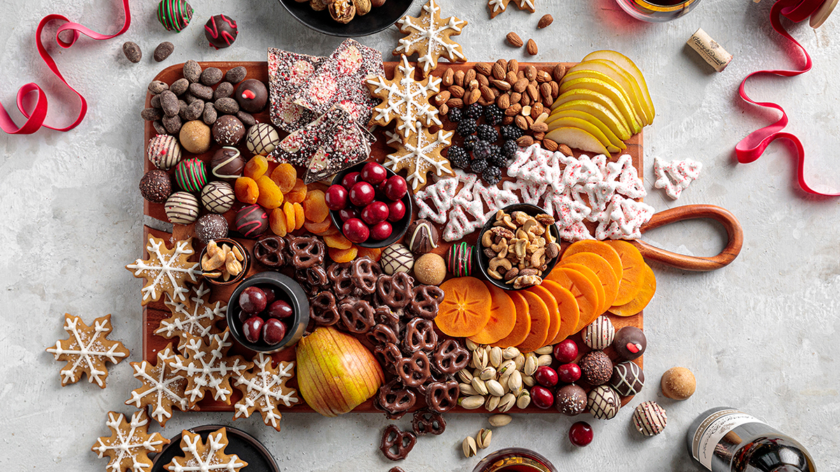 Holiday Dessert Board Ideas | The Table by Harry & David