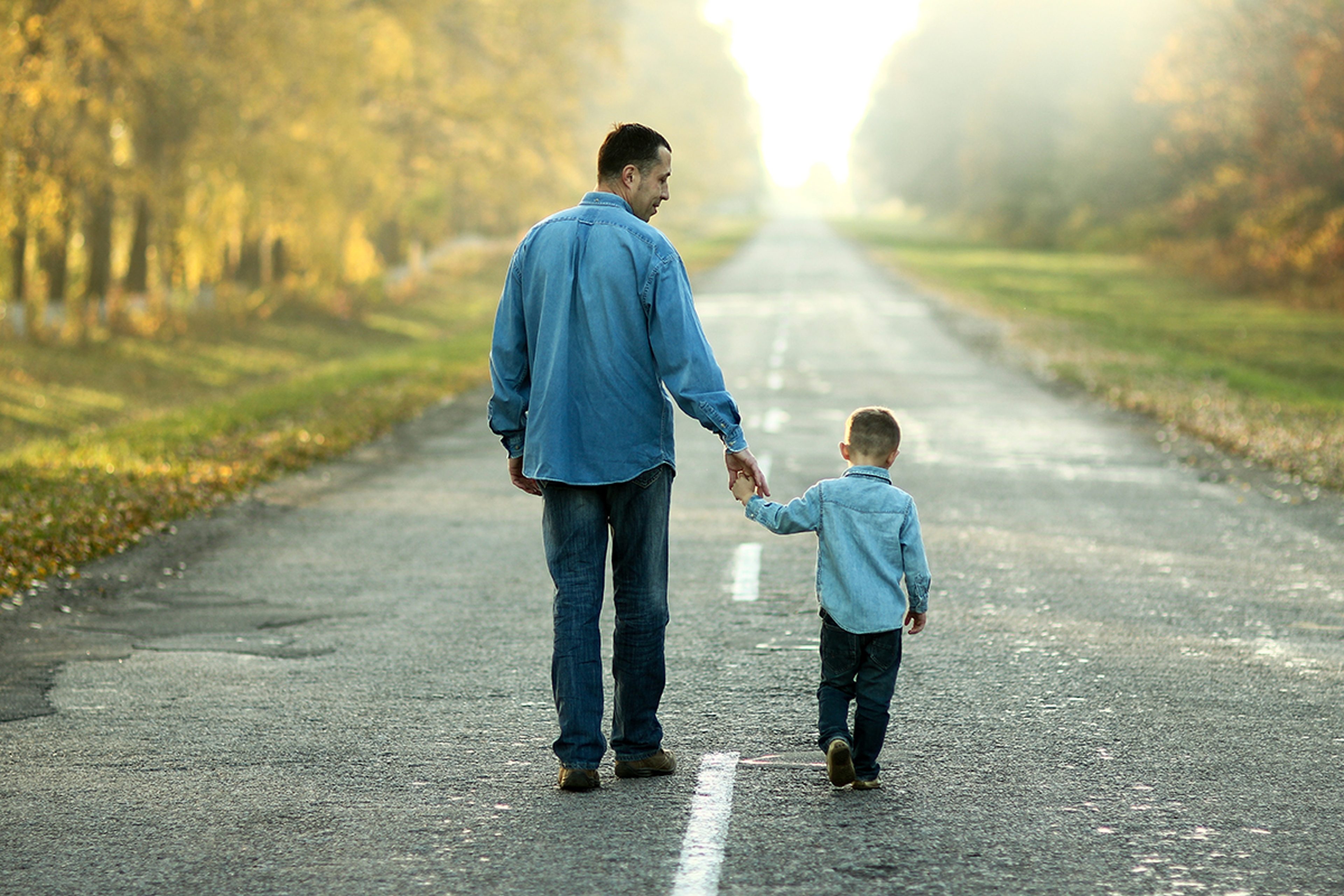 Article Cards Featured Image father and son walk in nature