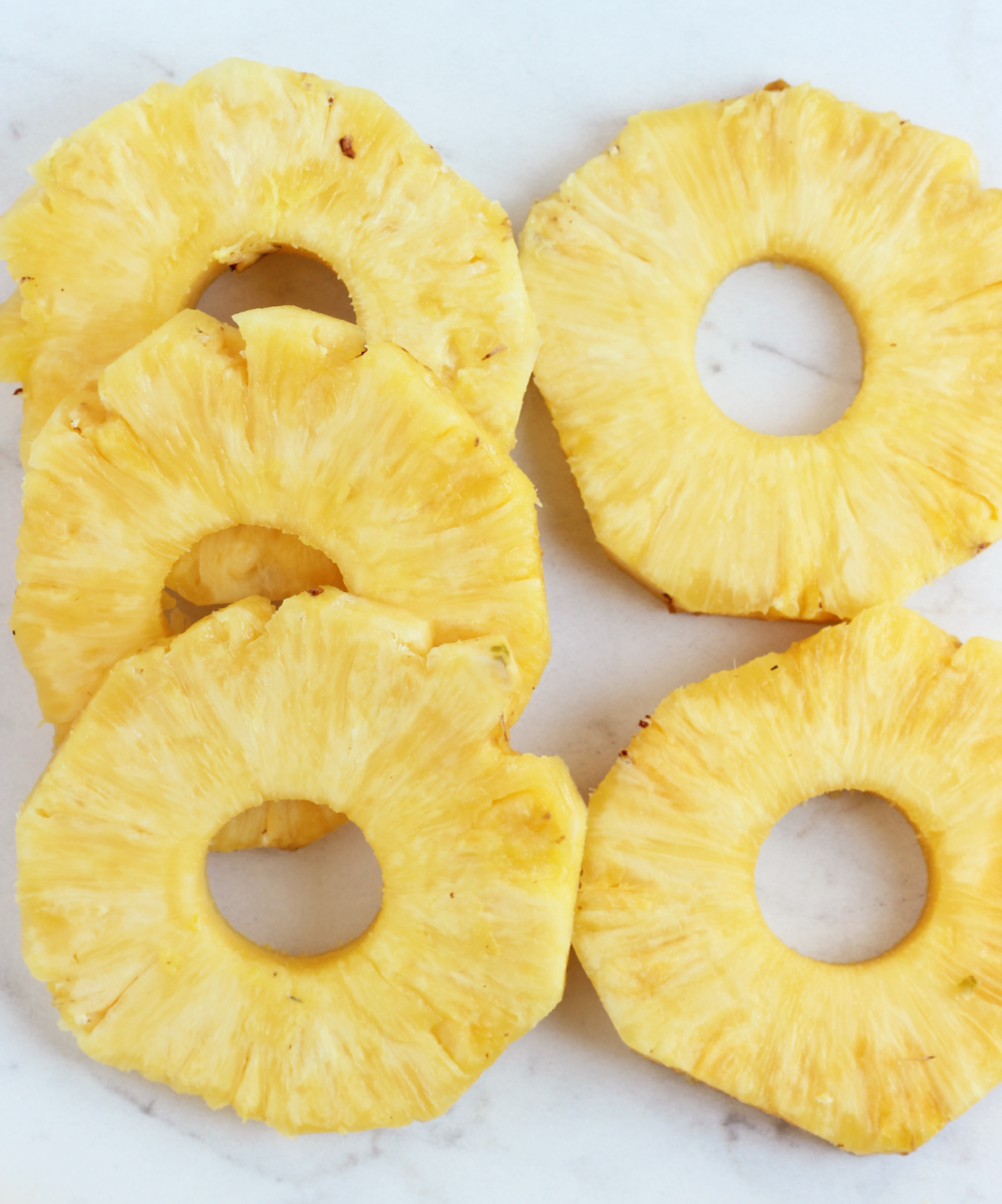 How to Cut a Pineapple into Rings