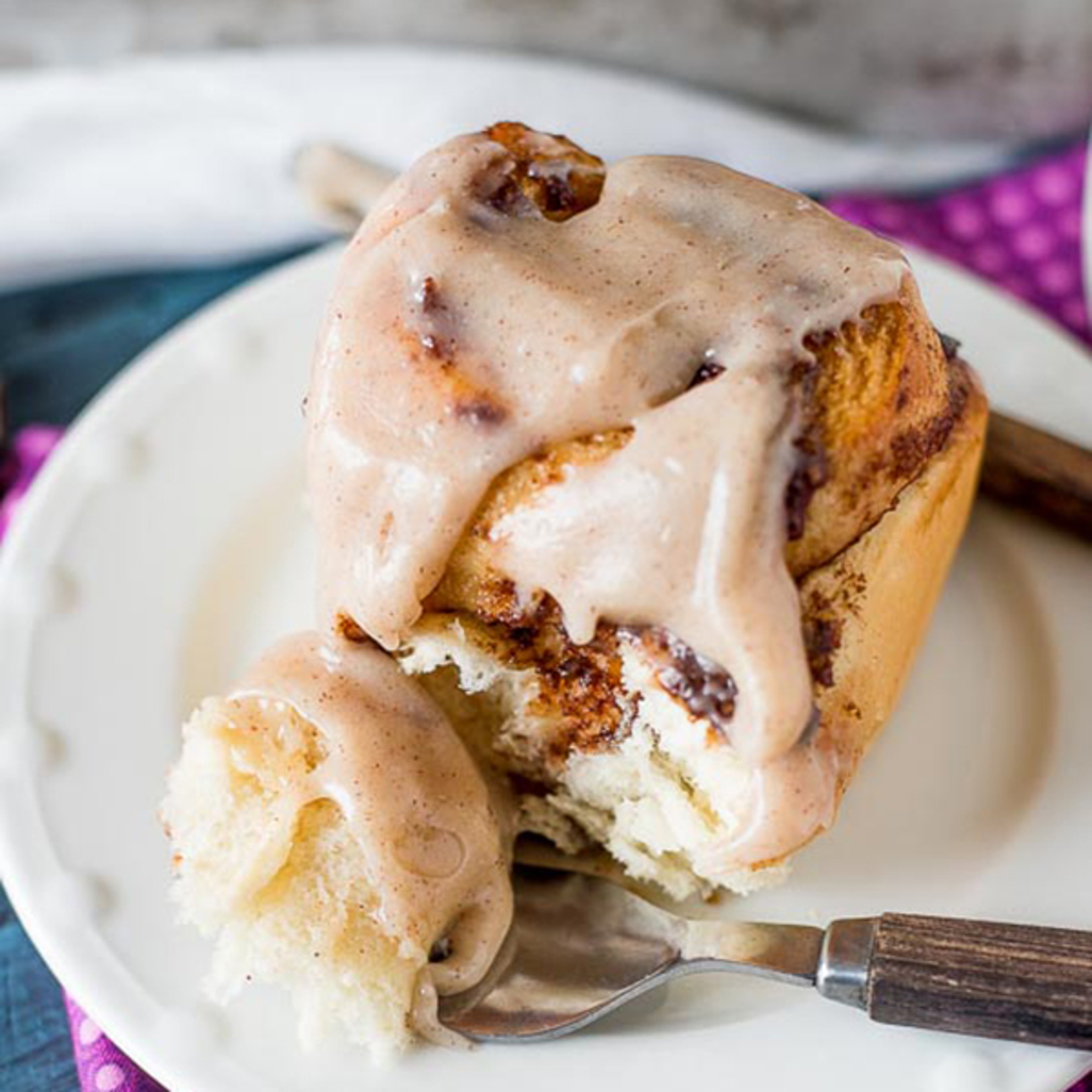 Article Cards Featured Image apple butter cinnamon rolls