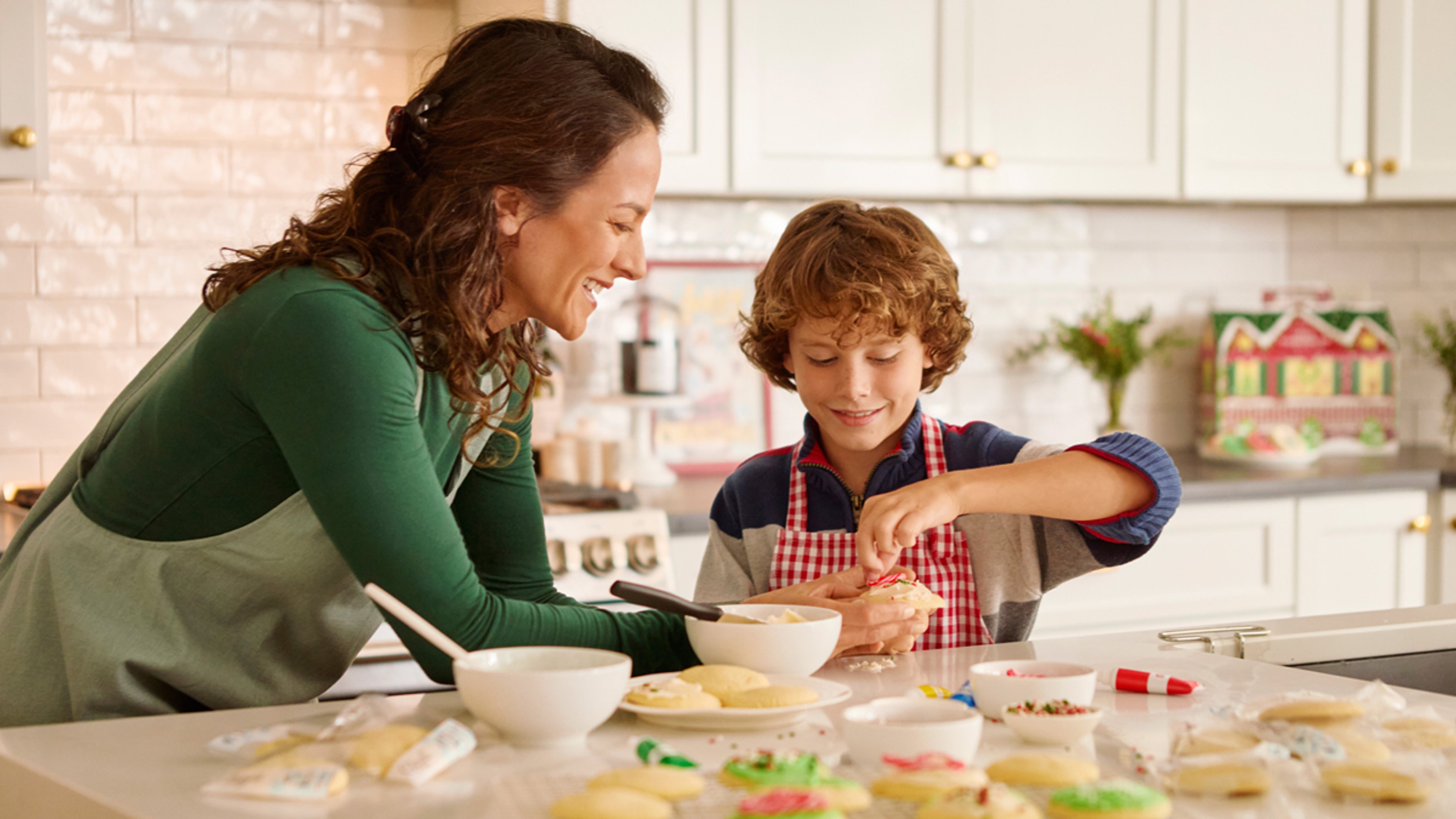 CCO holiday decorating kit