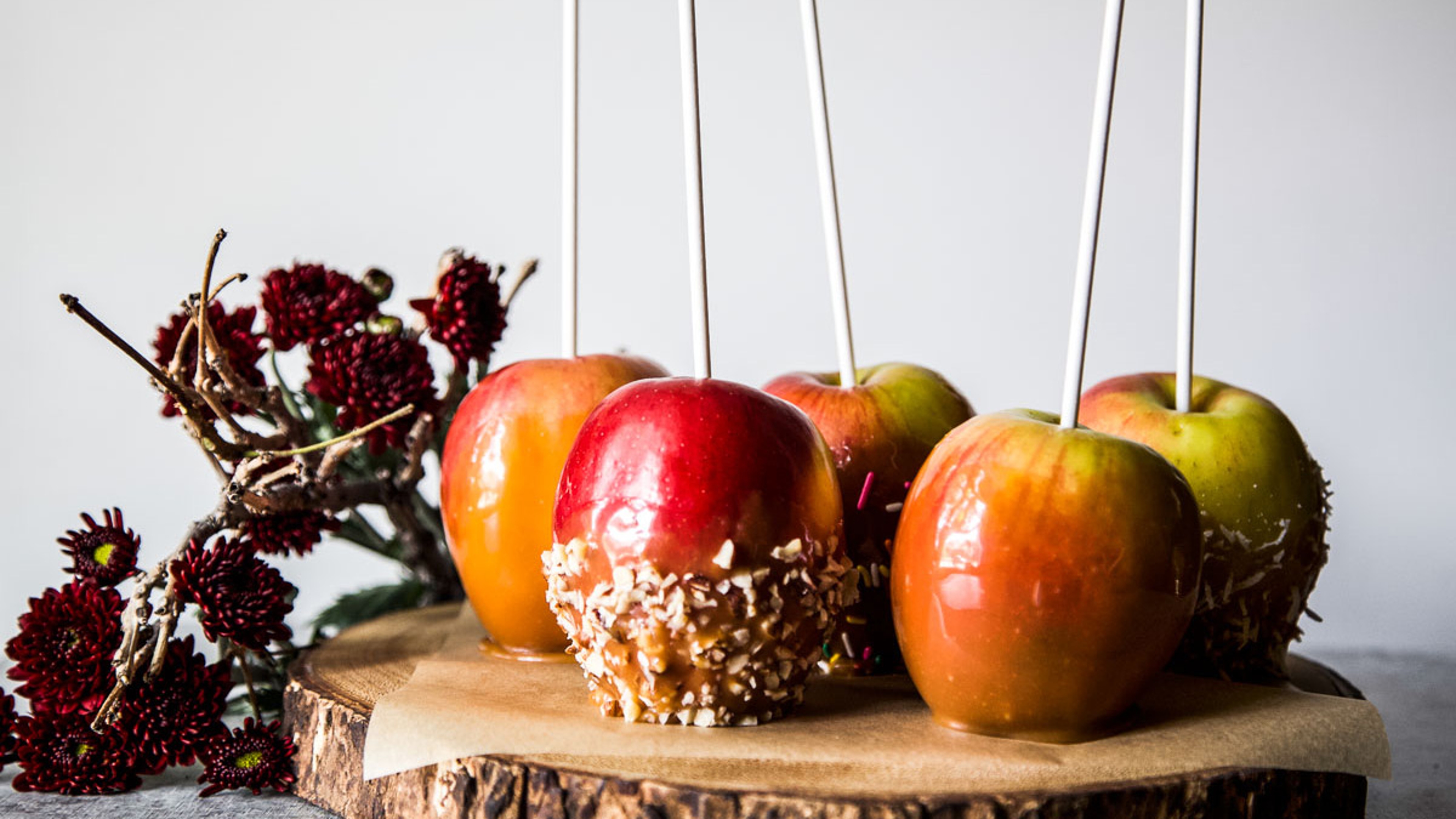 Article Cards Featured Image diy caramel apples recipe hero