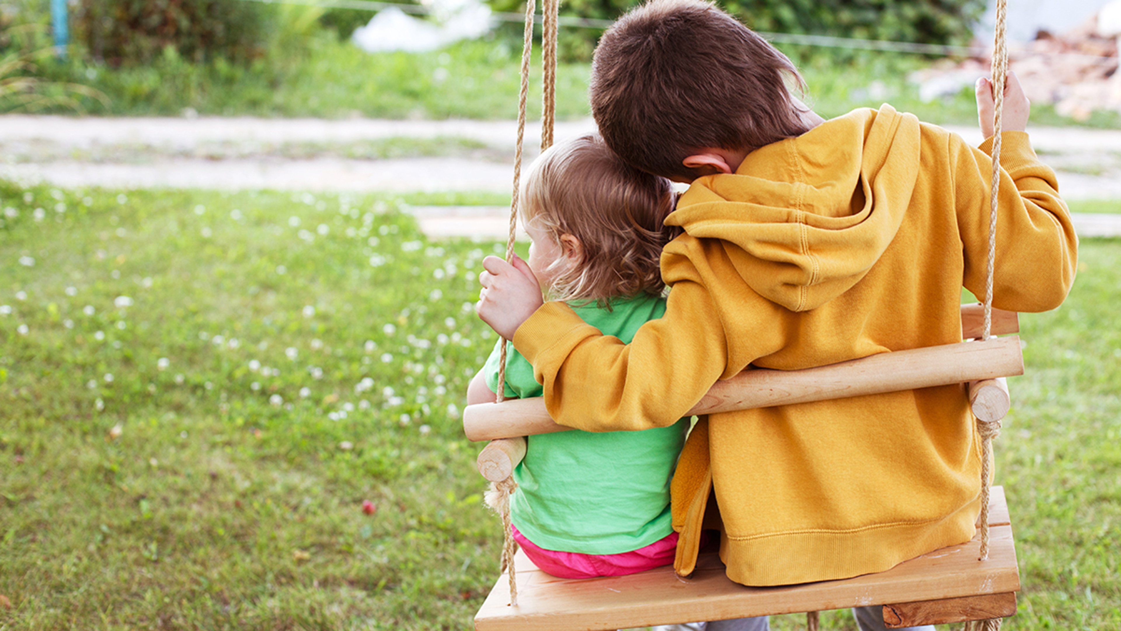 Article Cards Featured Image siblings being kind to each other