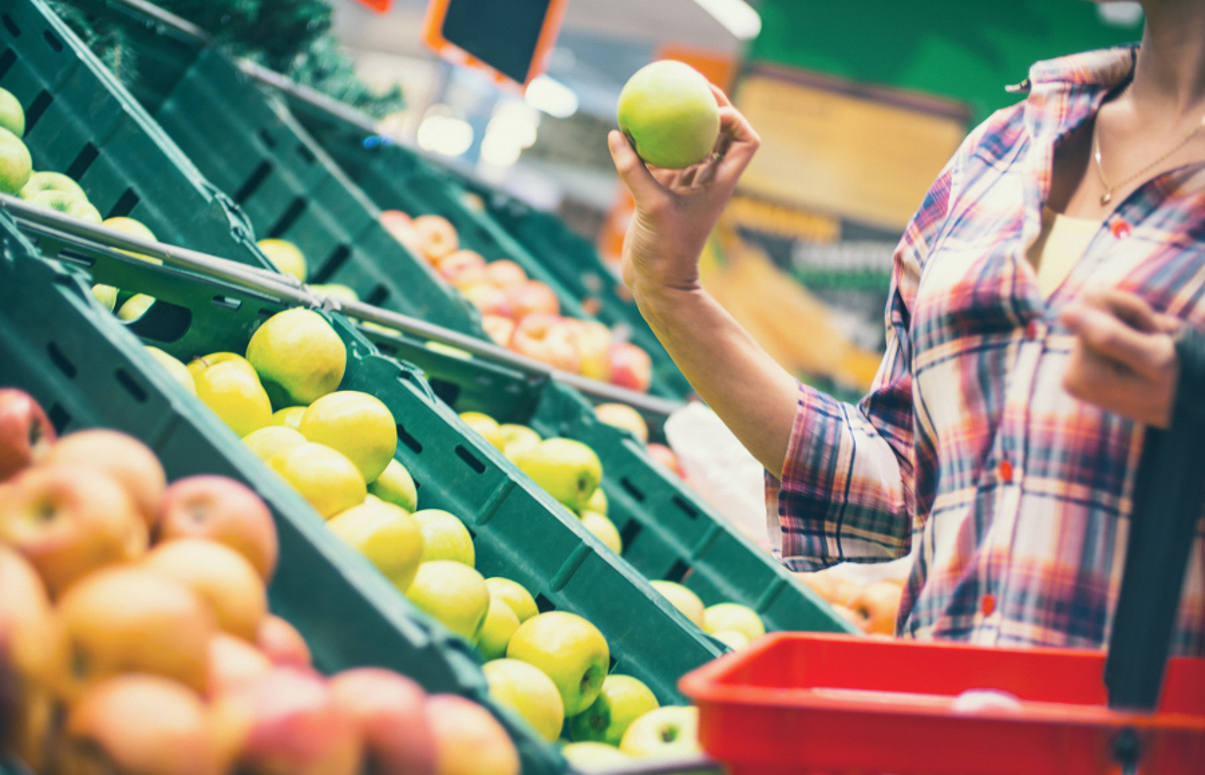 Article Cards Featured Image fruit in supermarket