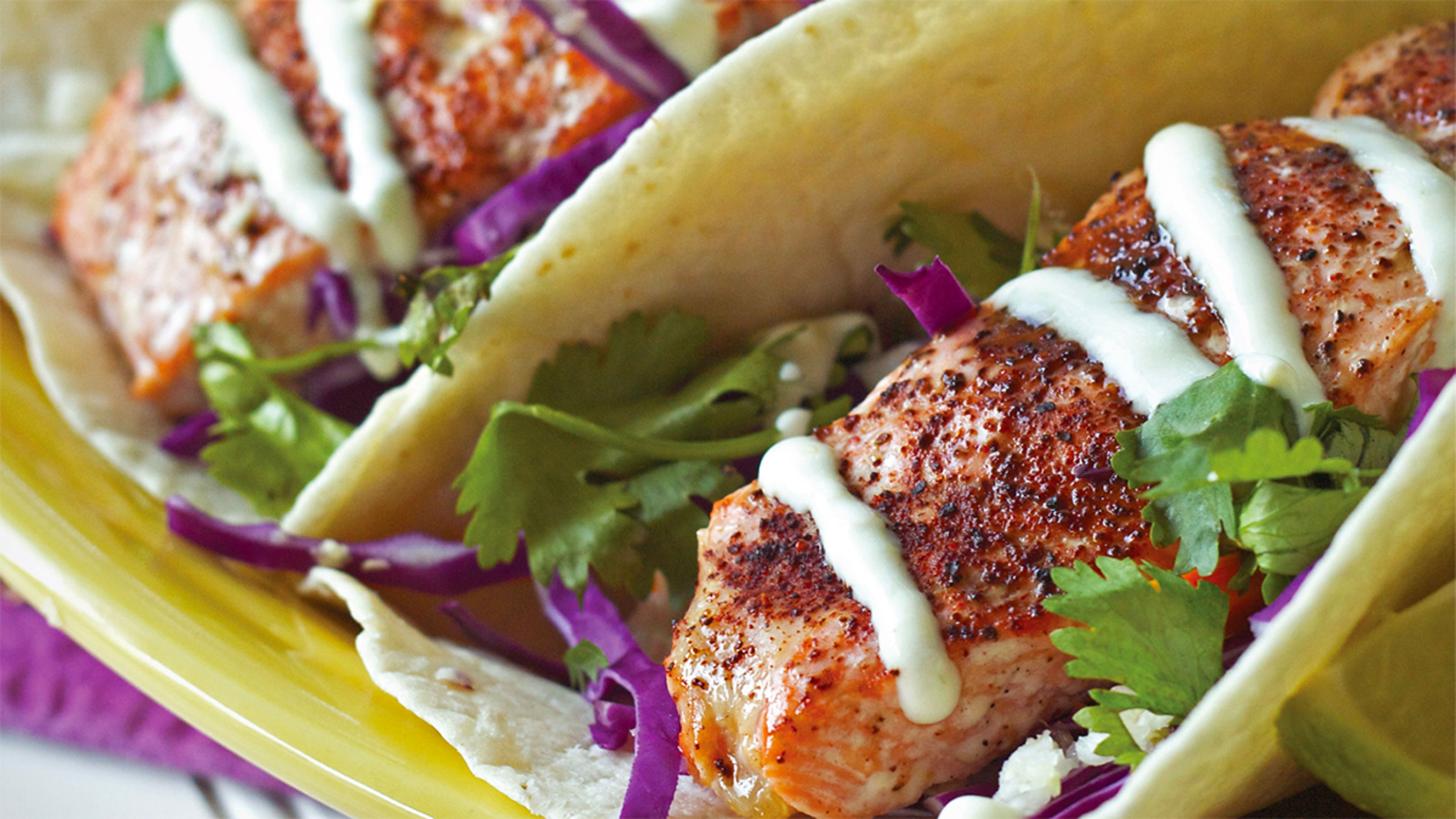 grilled salmon soft tacos recipe