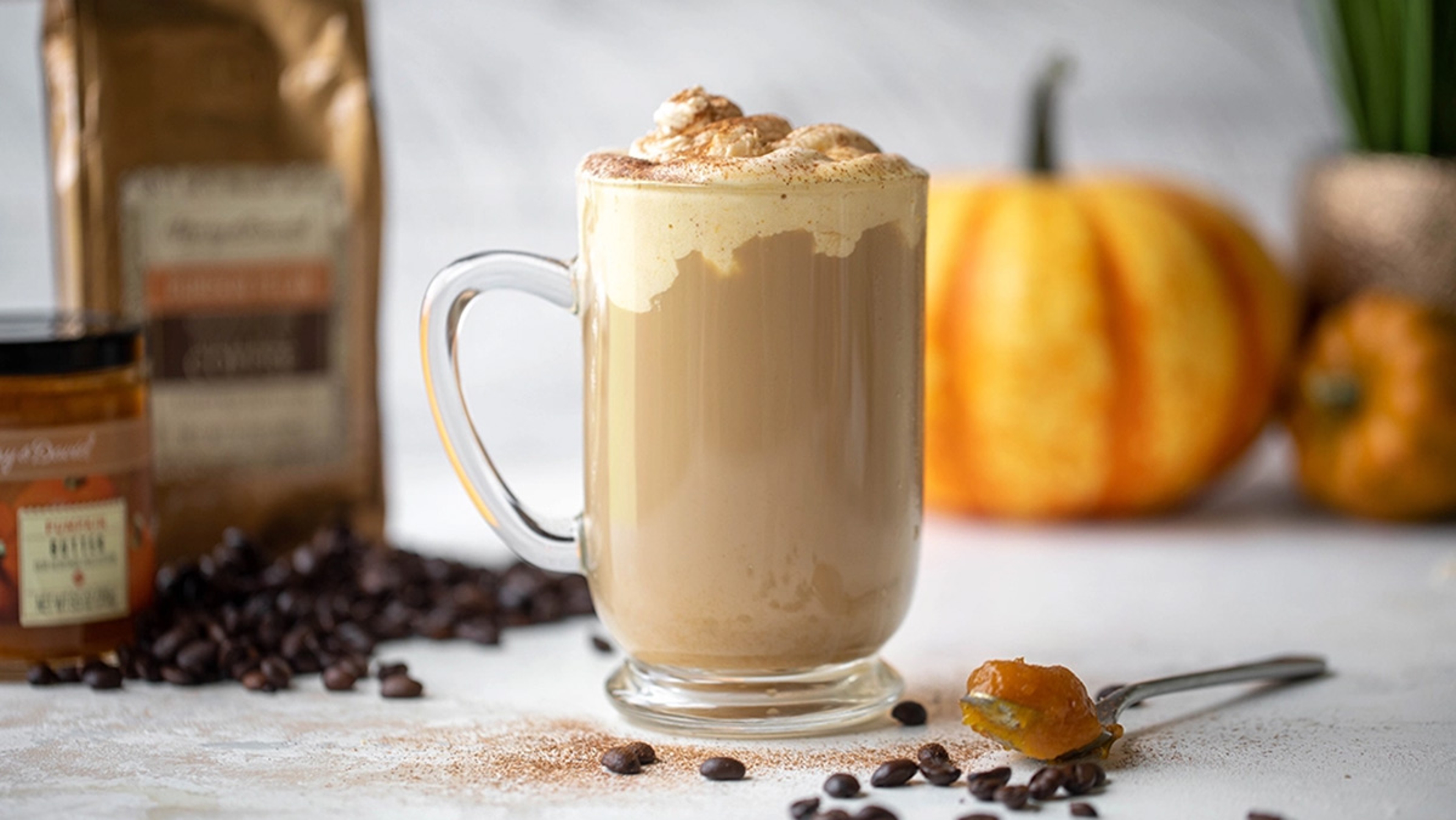 pumpkin spice latte recipe hero
